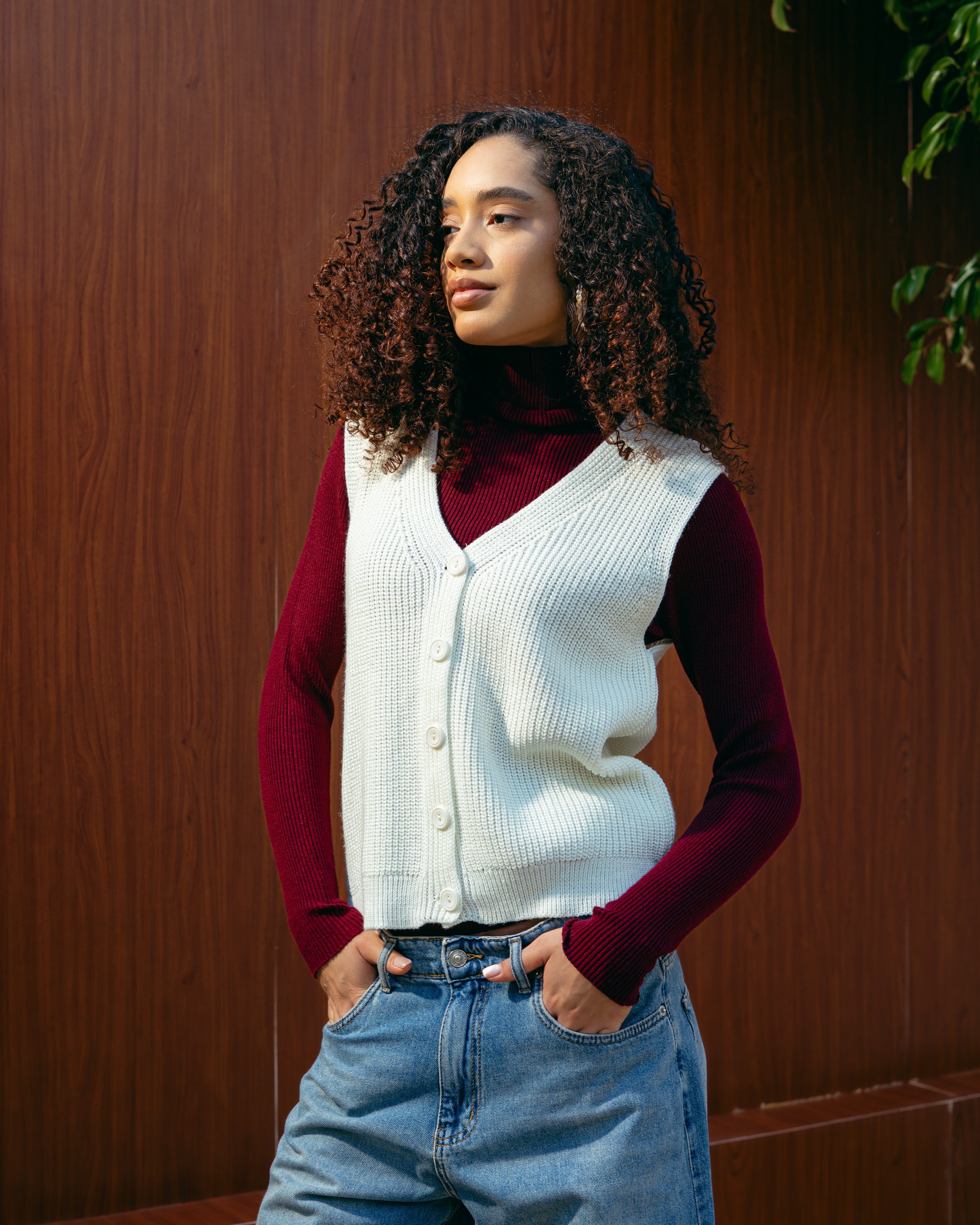 Knitwear Vest – Buttons (Wide Neck)