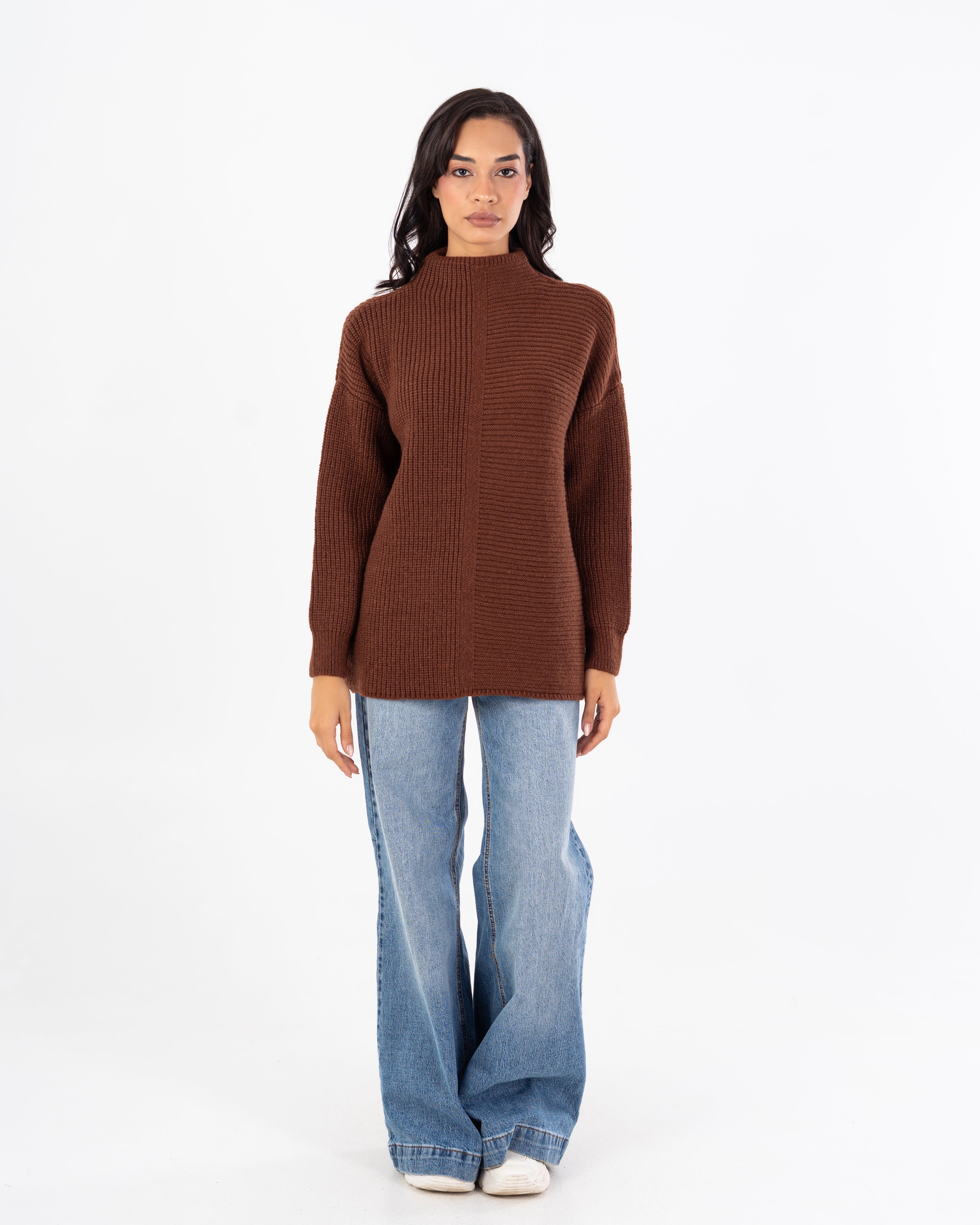 بلوفر سادة برقبة طويلة - خط وسط فاتح