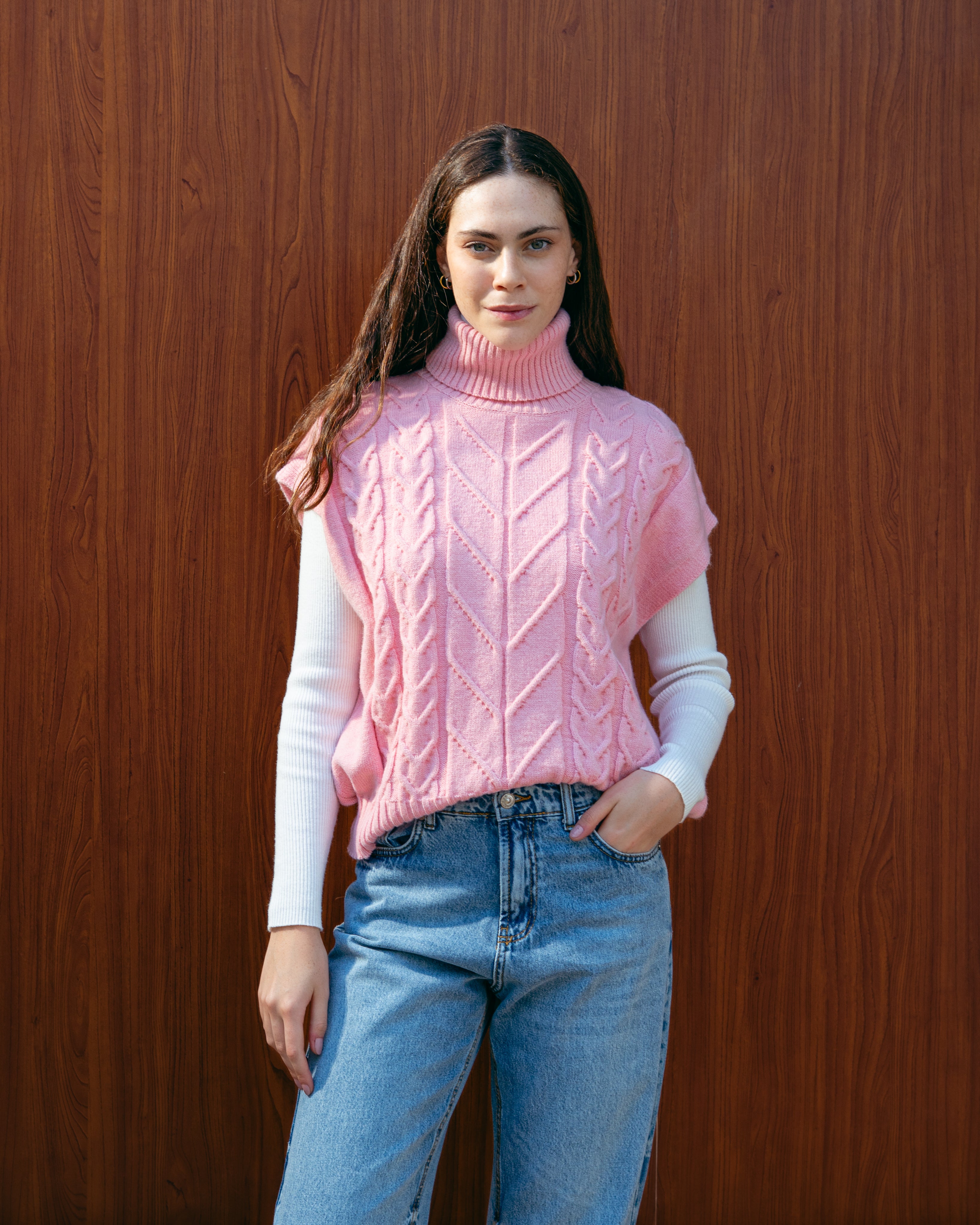 Knitwear Vest – Ribbed Pattern Design