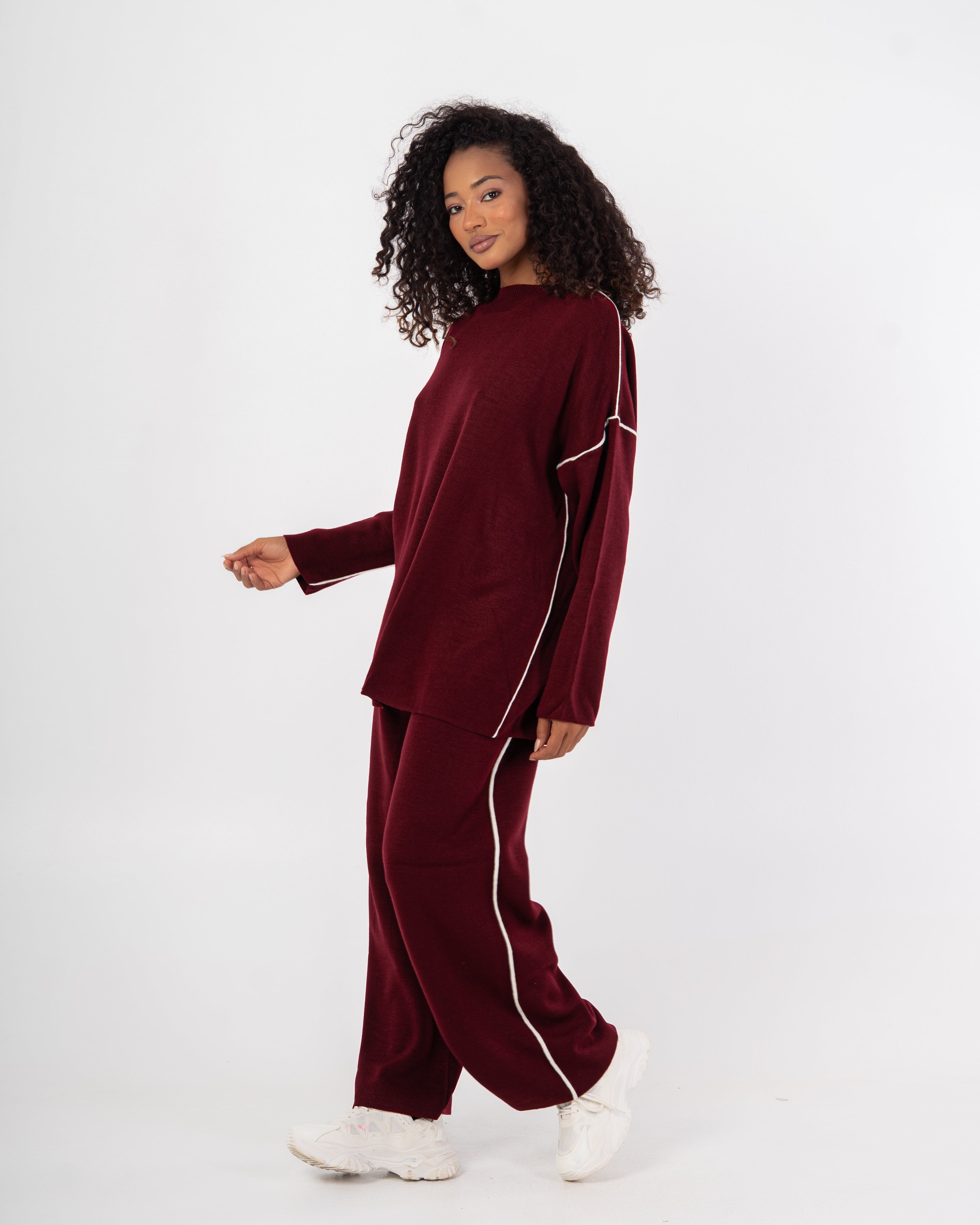 Knitwear plain suit with stitches