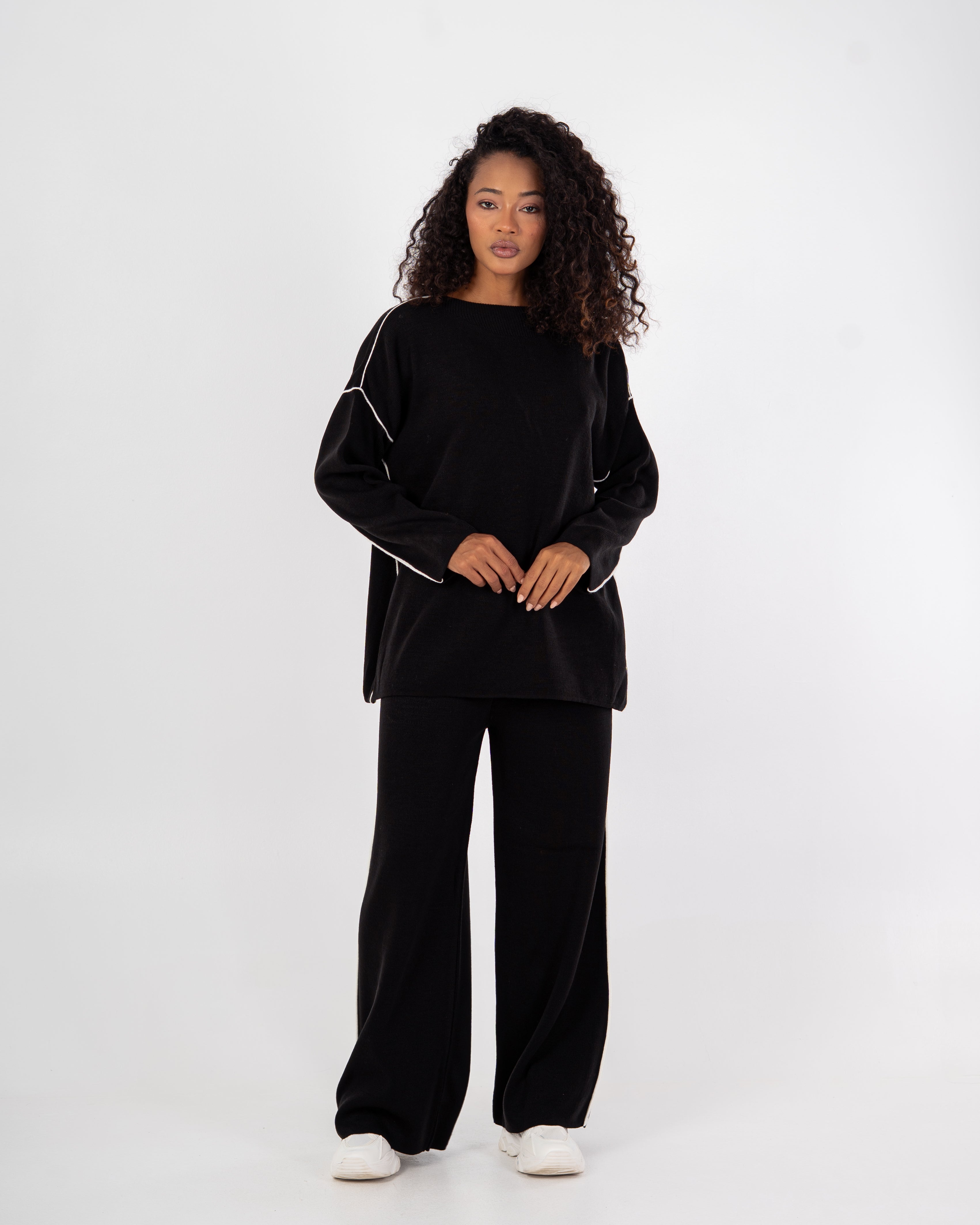 Knitwear plain suit with stitches