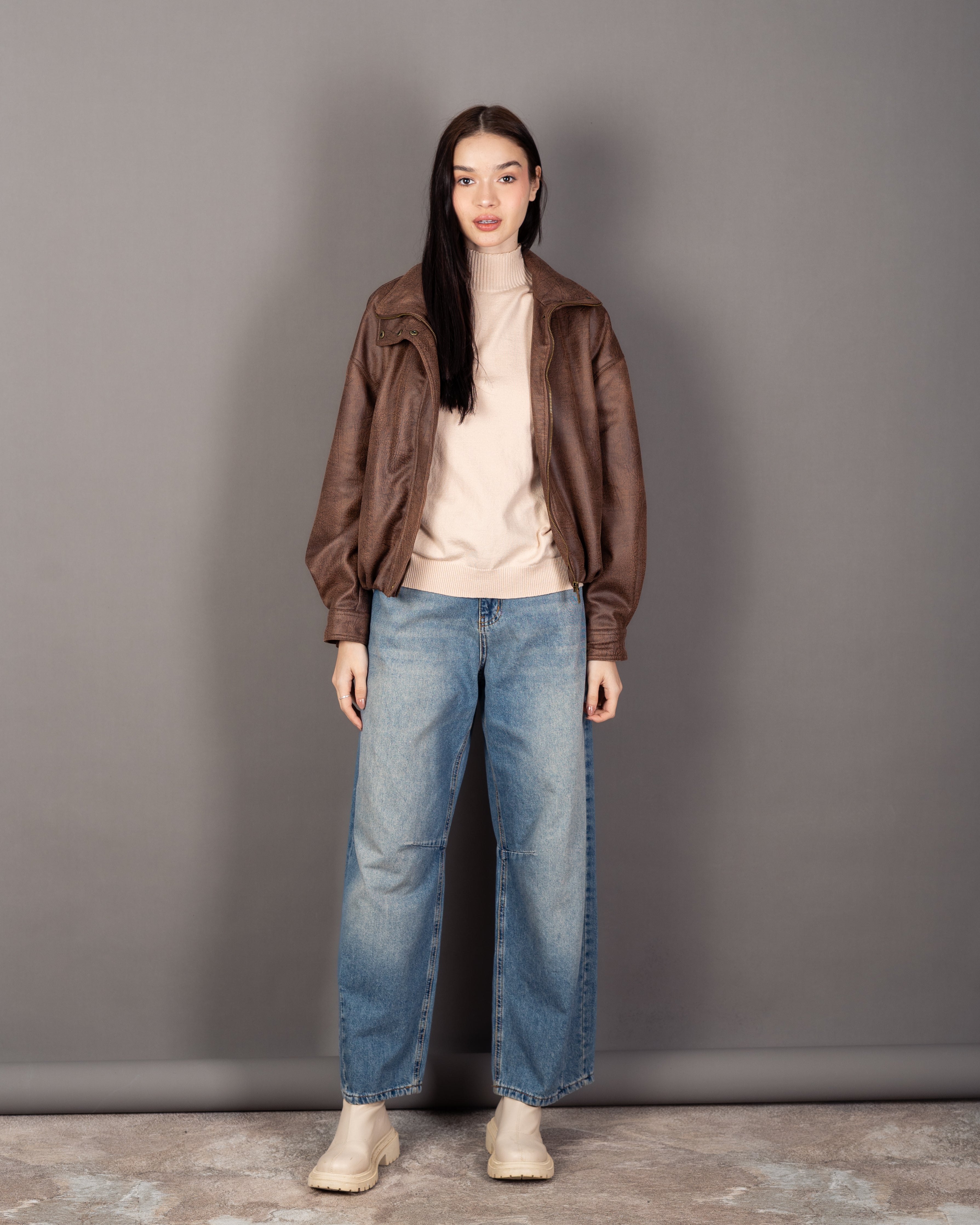 Plain Zip-Up Jacket With Snap Collar