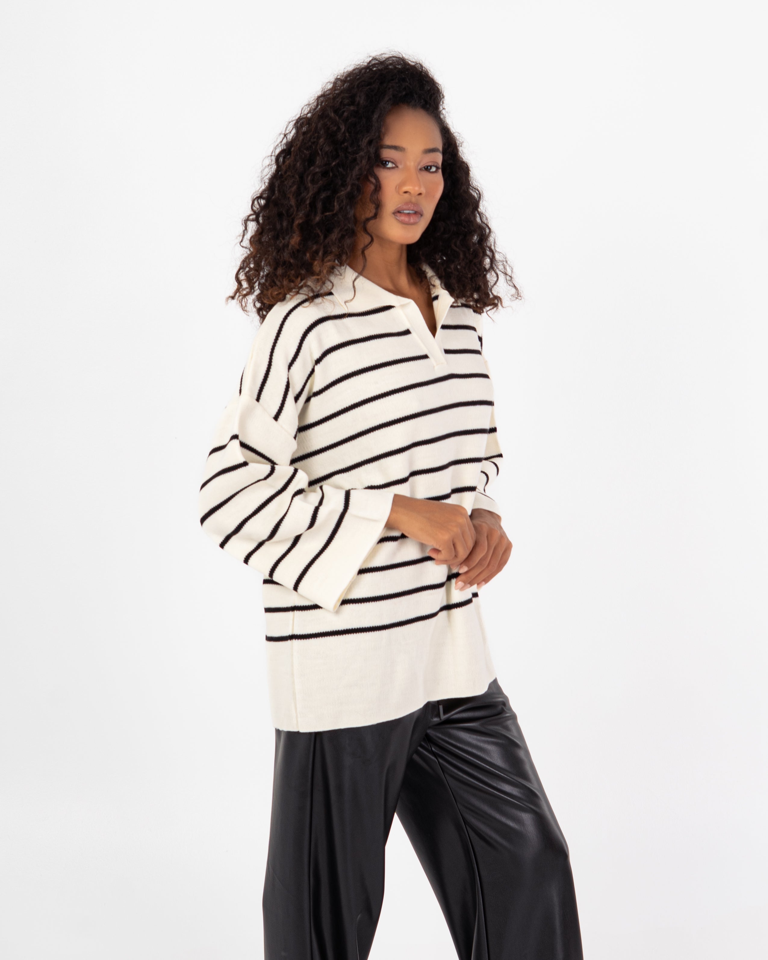 Knitwear Pullover – Horizontal Stripes