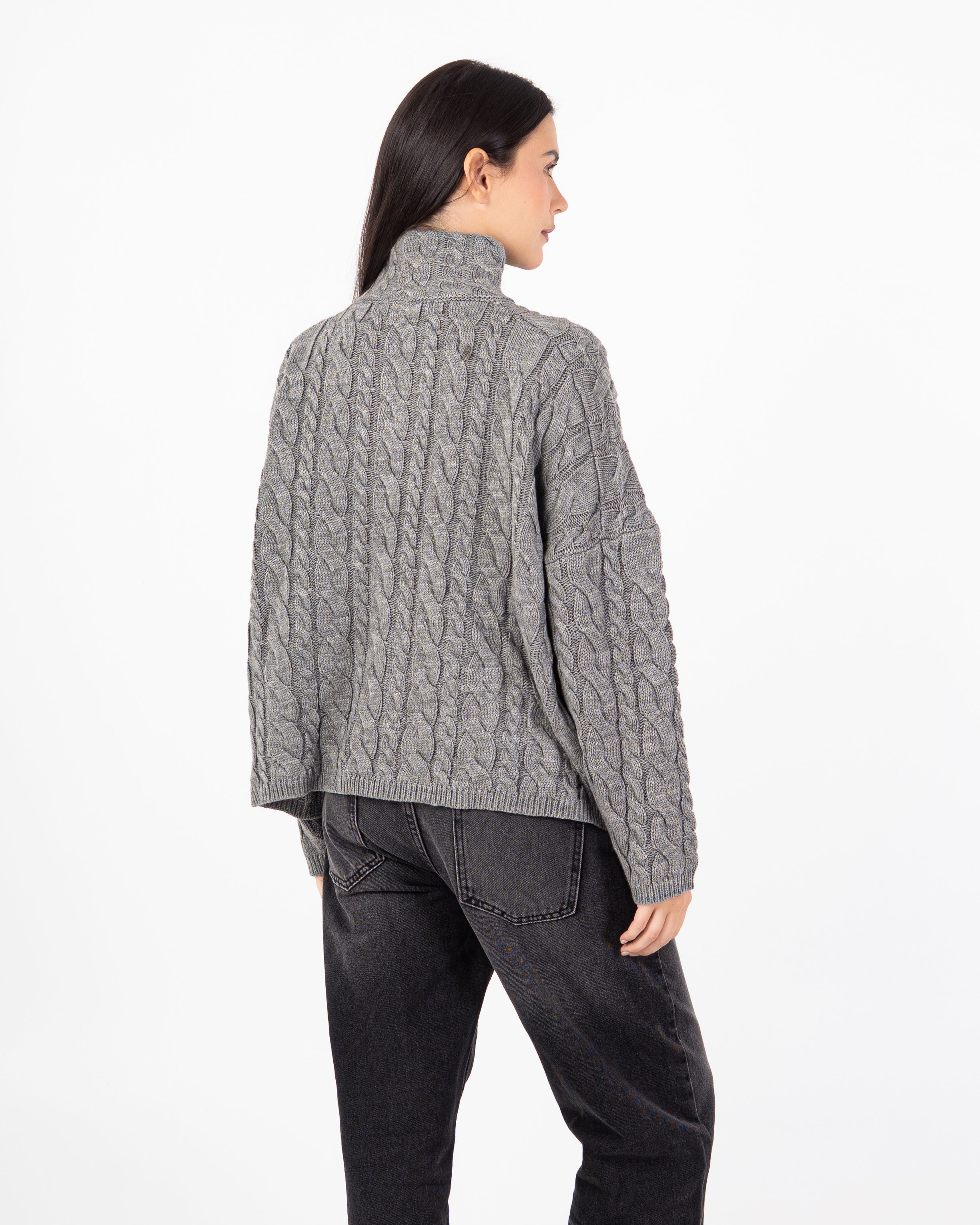 Knitwear Pullover – Braided Pattern (With Zipper Neck)