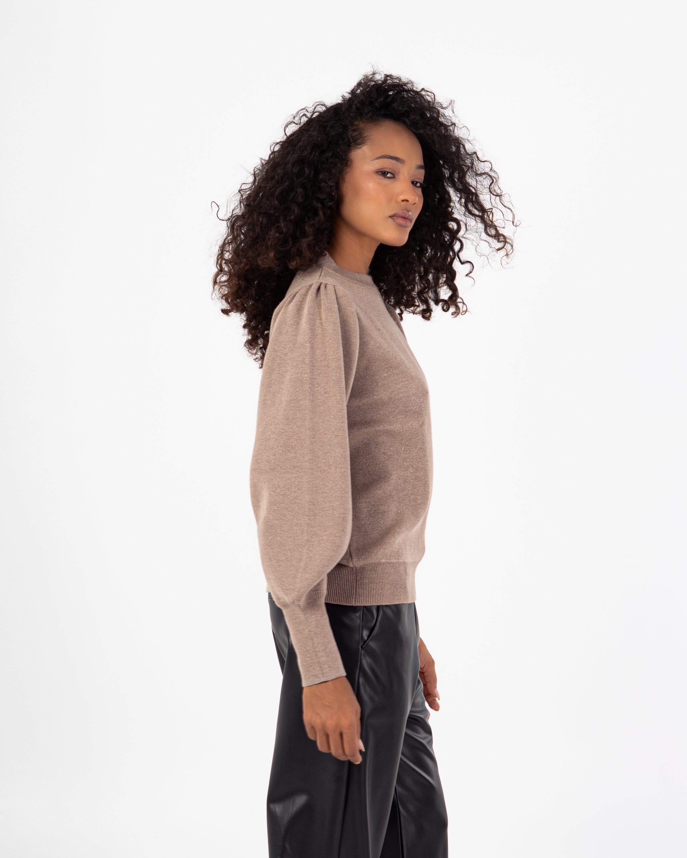 Basic Top – Plain With Elastic Sleeves