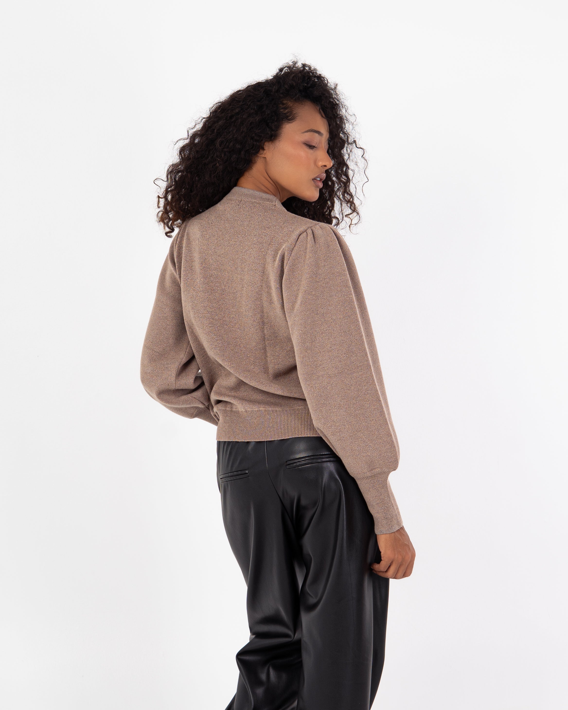 Basic Top – Plain With Elastic Sleeves