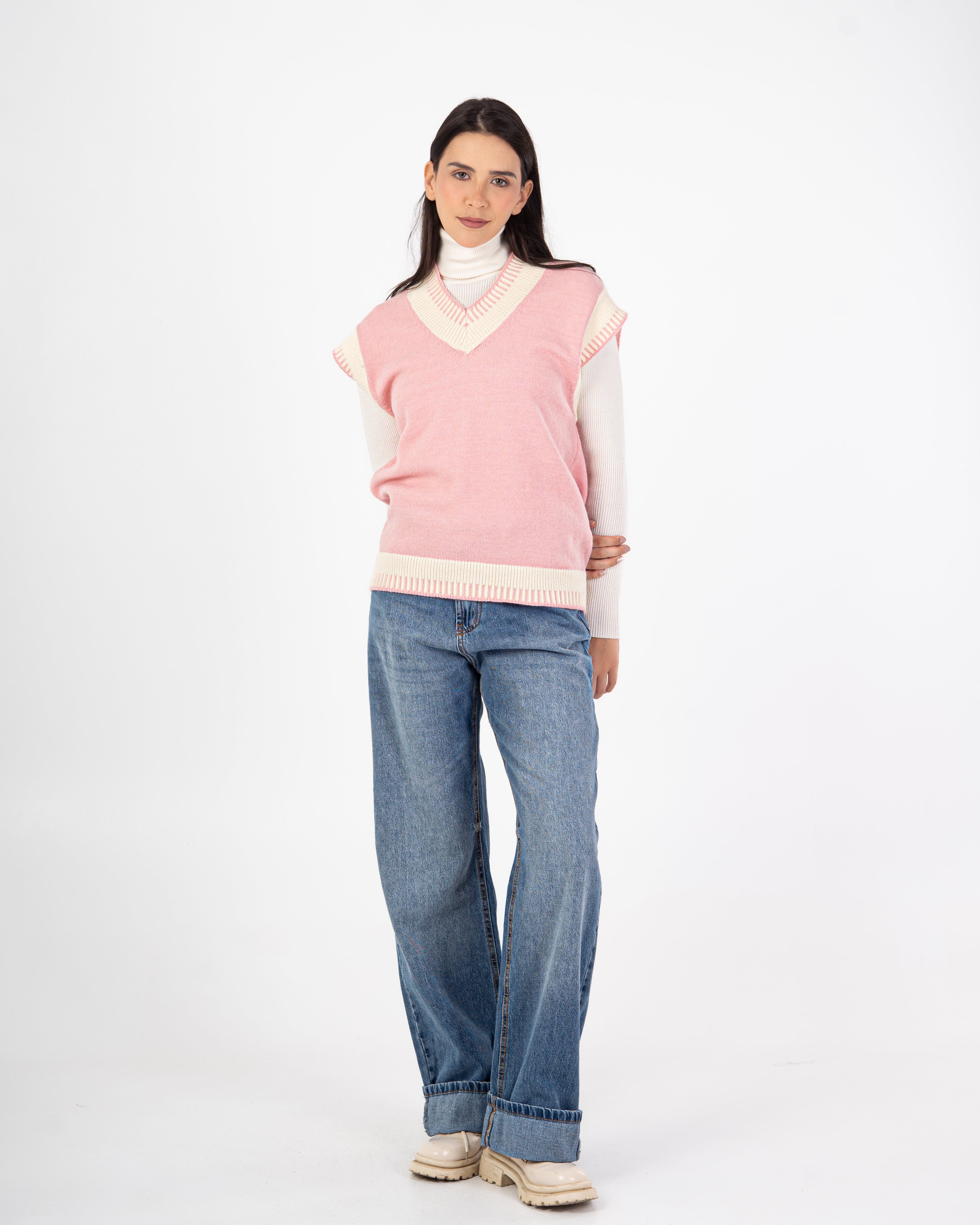 Knitwear Vest – V-Neck (Color-Trimmed)