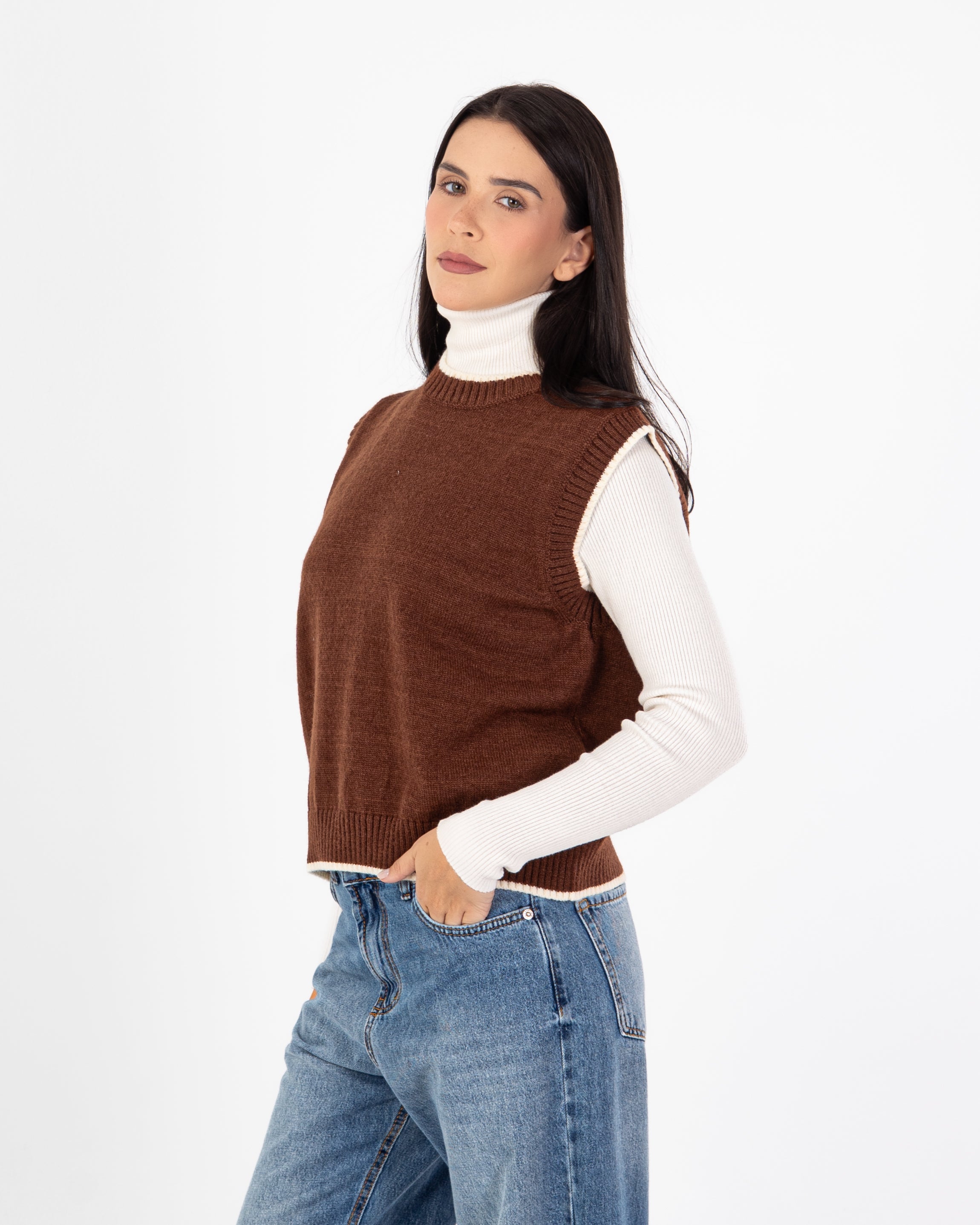 Knitwear Vest – Plain With Color Stripe