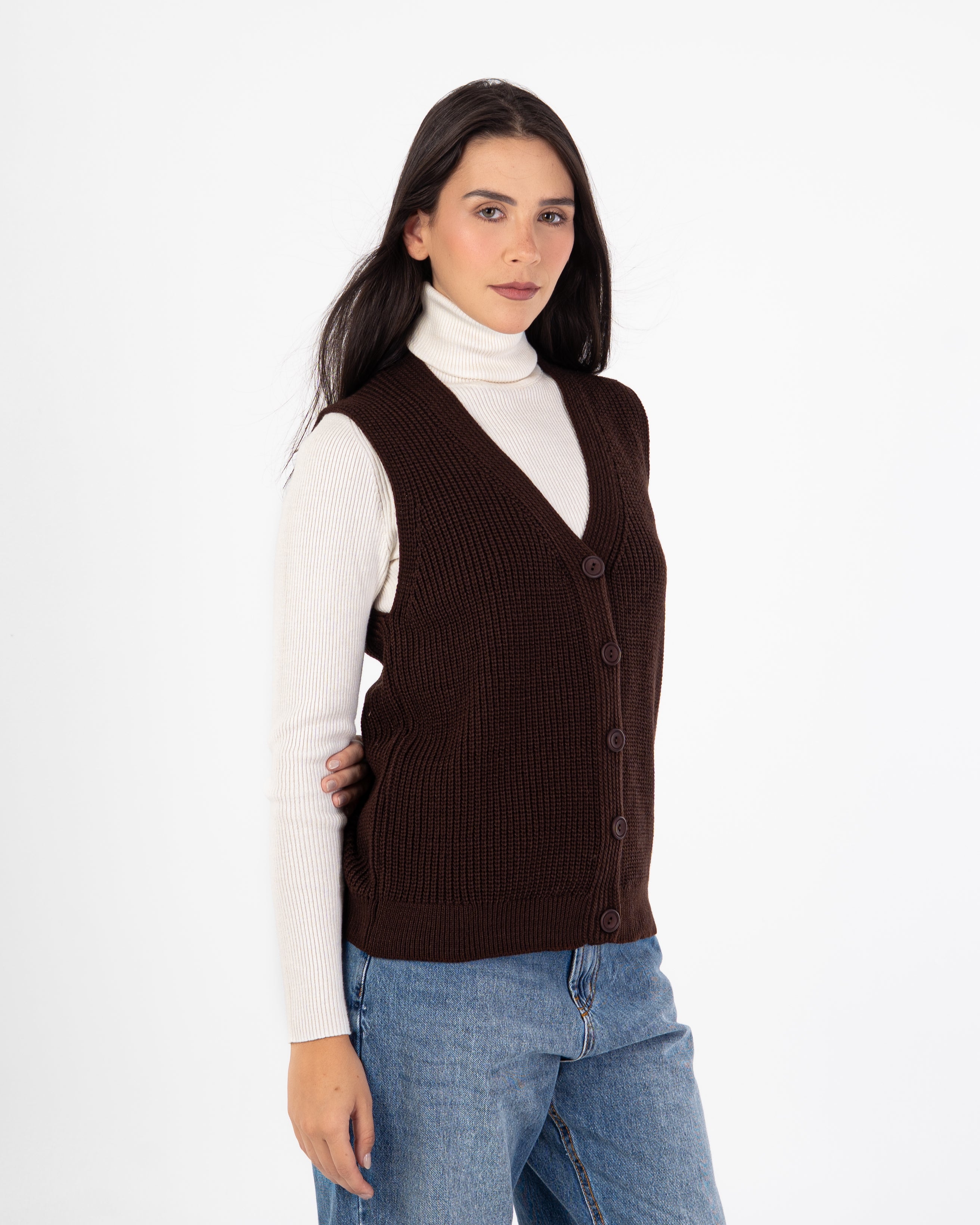 Knitwear Vest – Buttons (Wide Neck)