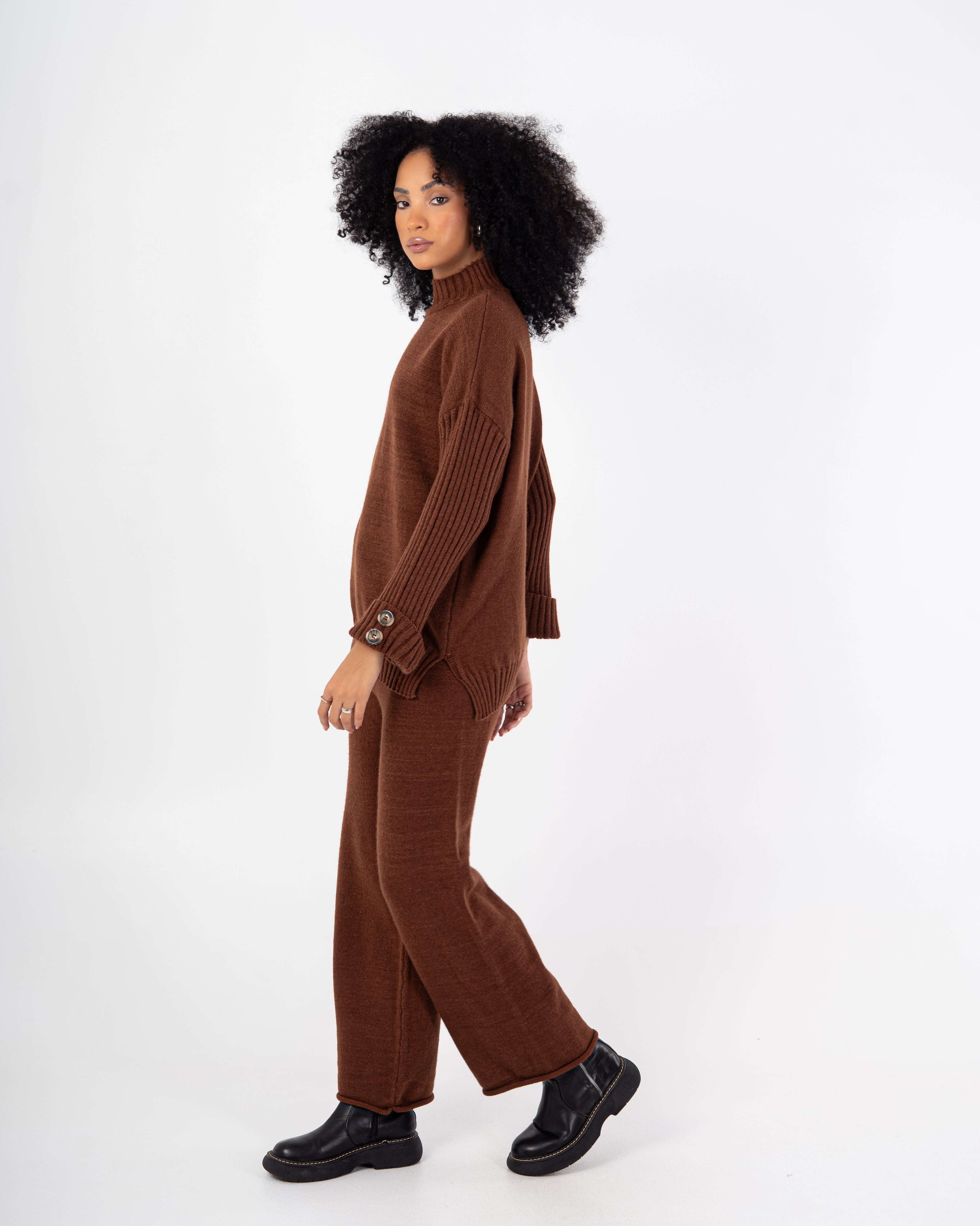 Knitwear Suit – Plain With Folded Sleeves (With Buttons)