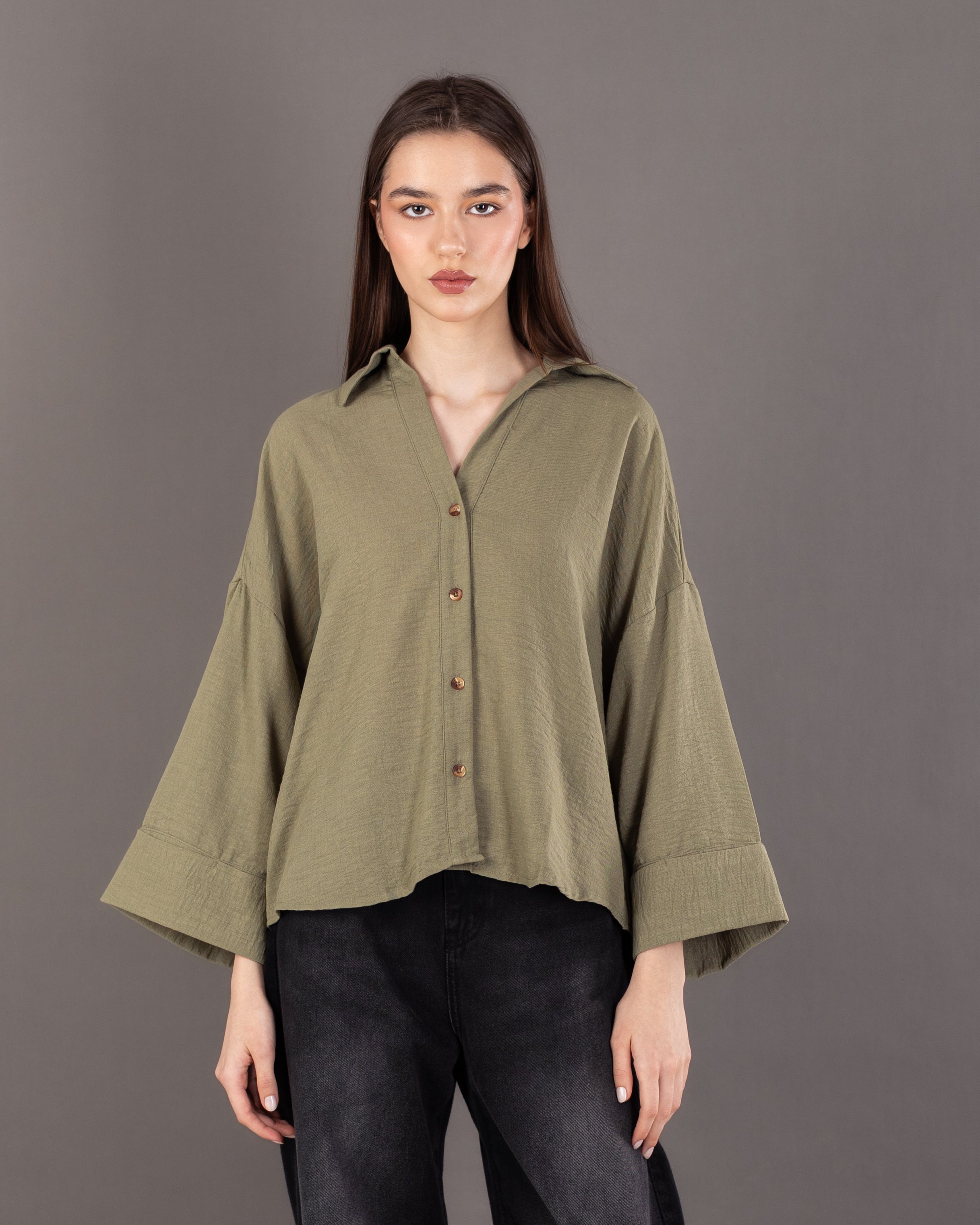 Plain Shirt With Chest Pocket – Wide Sleeves