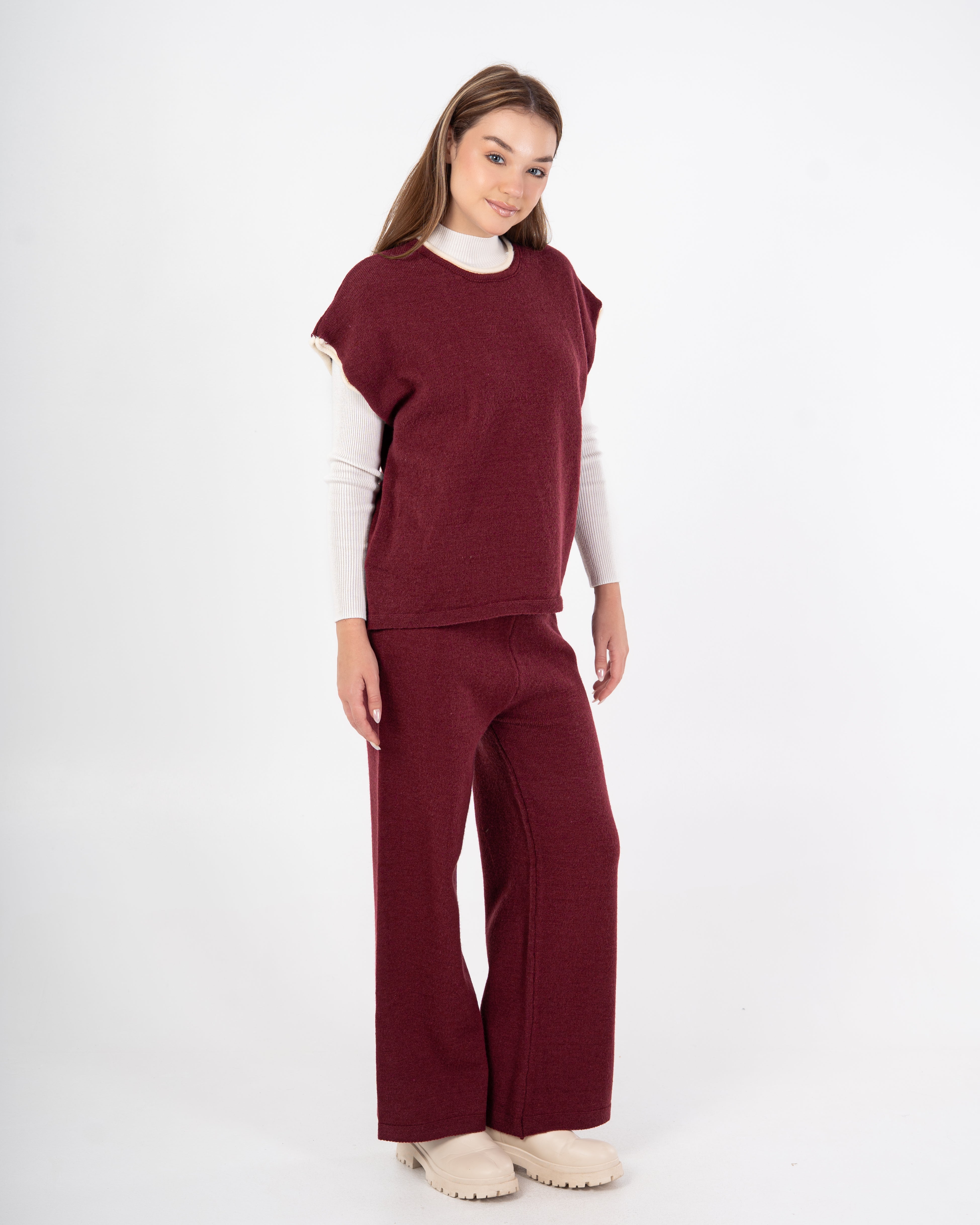 Knitwear Suit – Plain (Cut Sleeves)