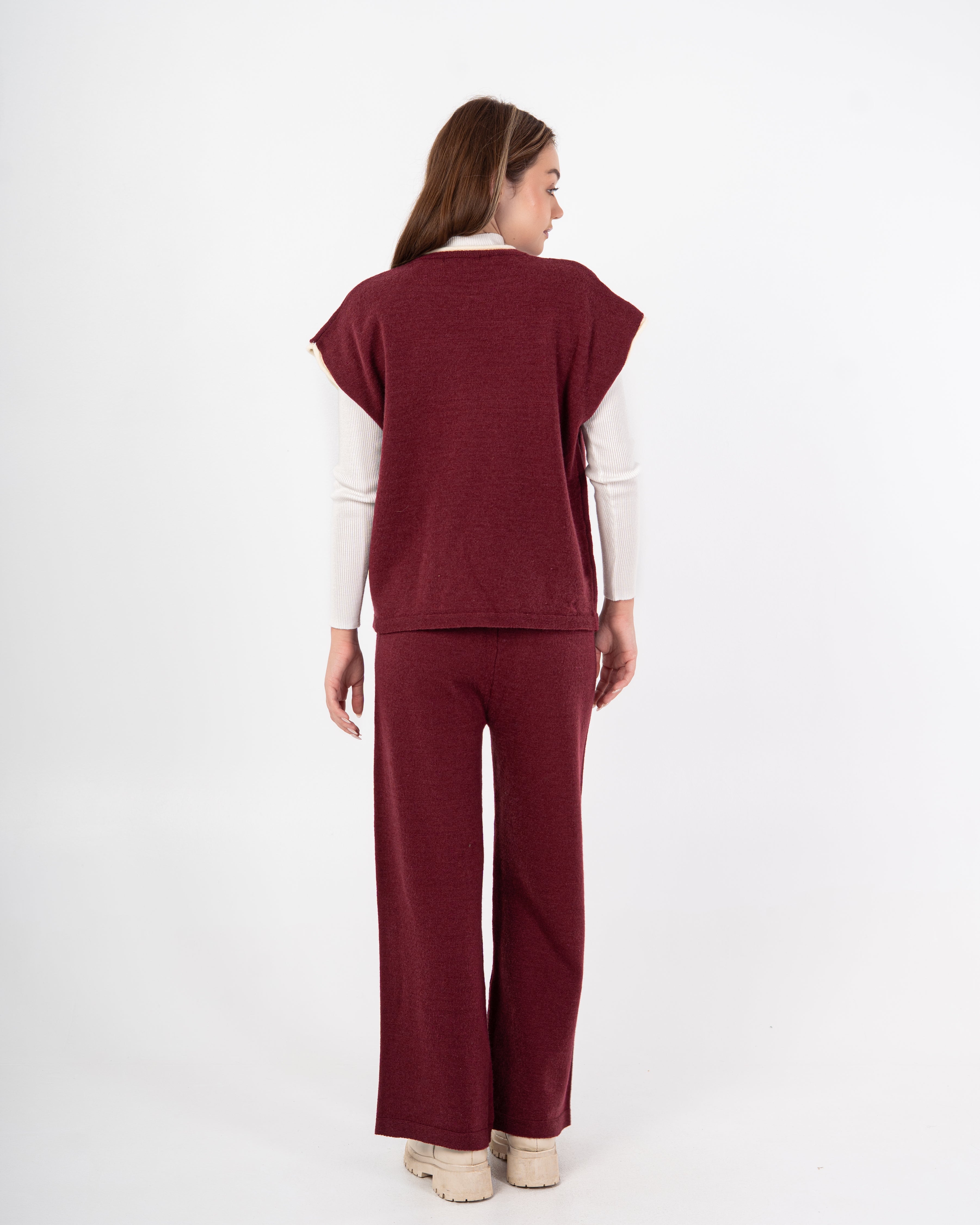 Knitwear Suit – Plain (Cut Sleeves)