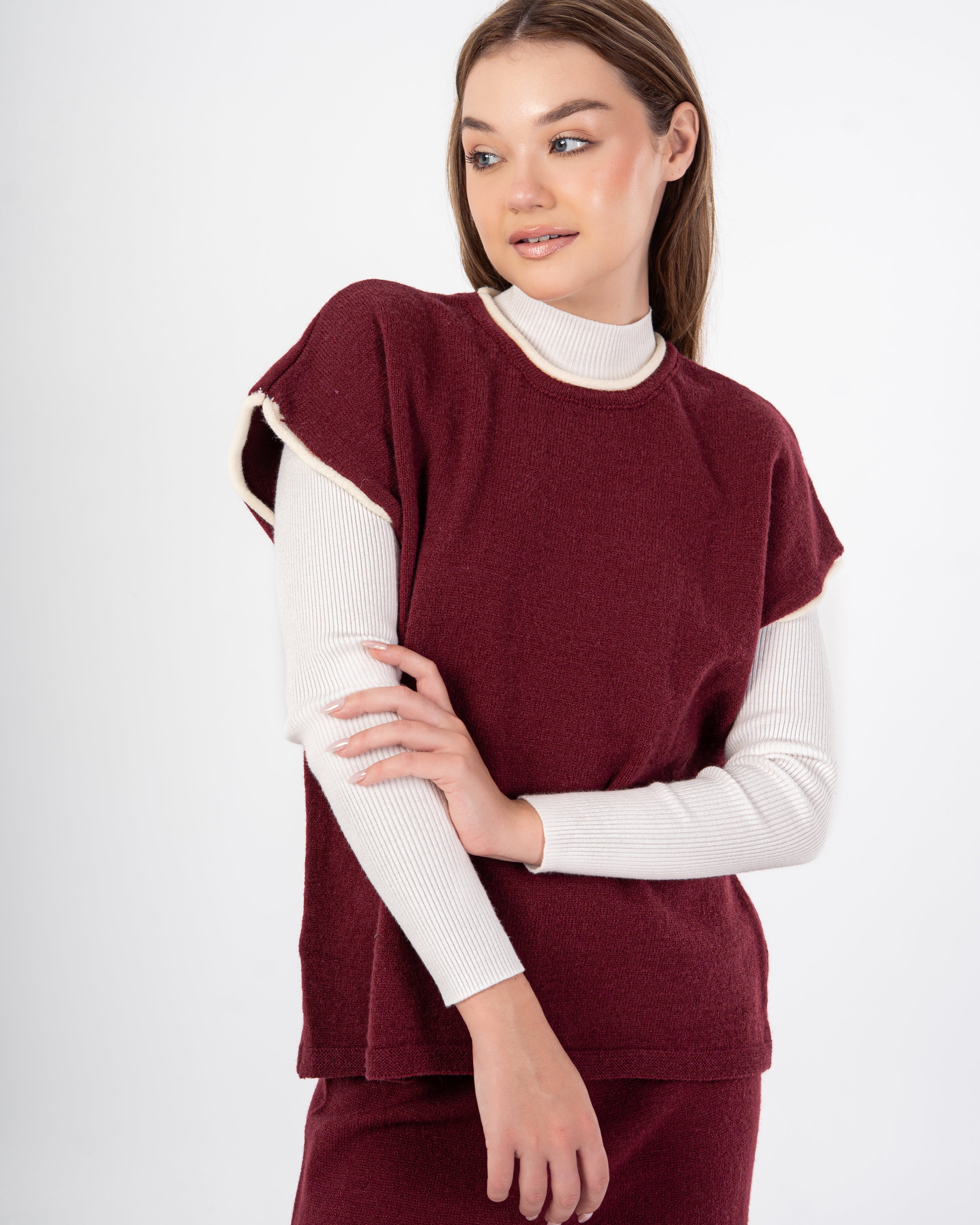 Knitwear Suit – Plain (Cut Sleeves)