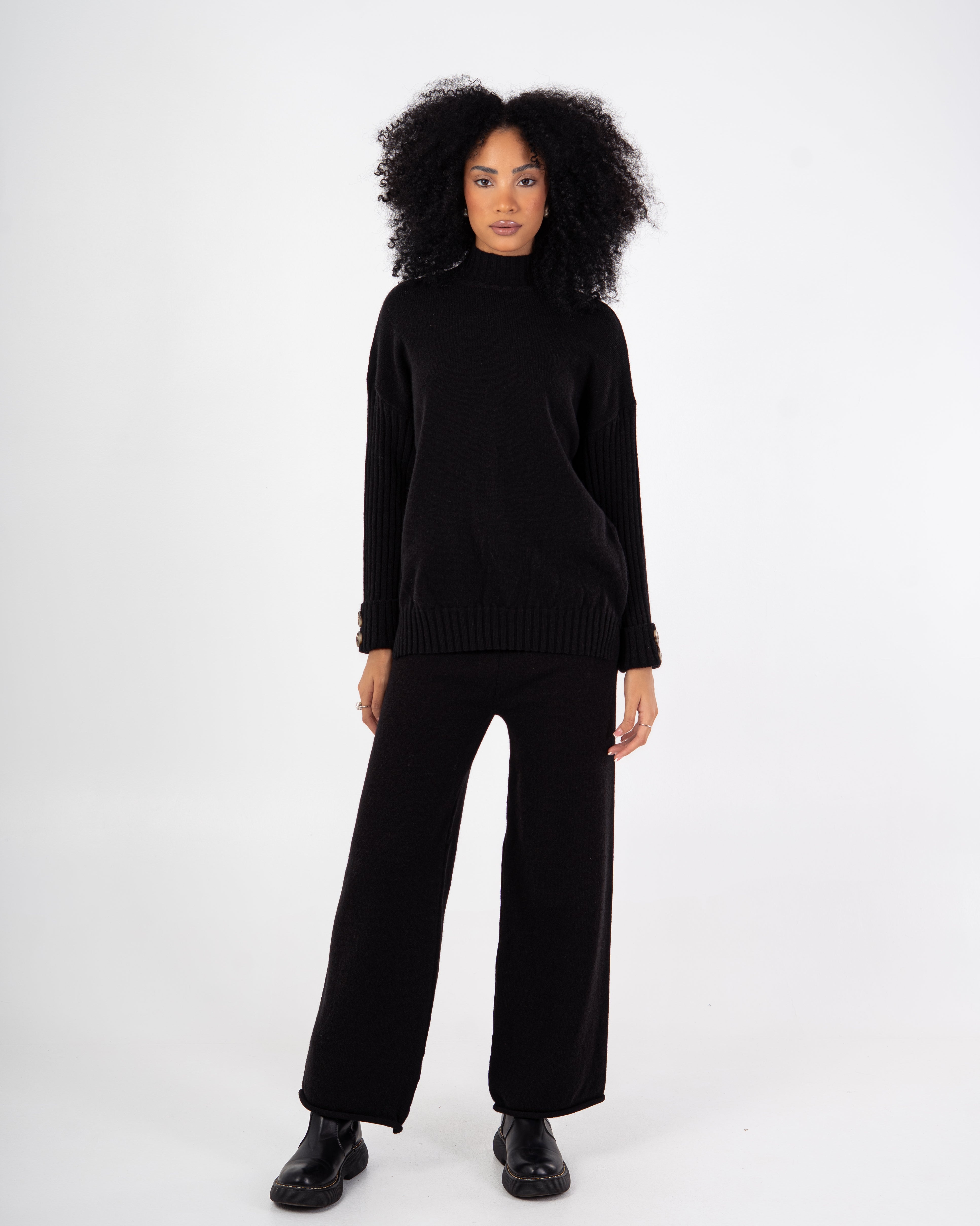 Knitwear Suit – Plain With Folded Sleeves (With Buttons)