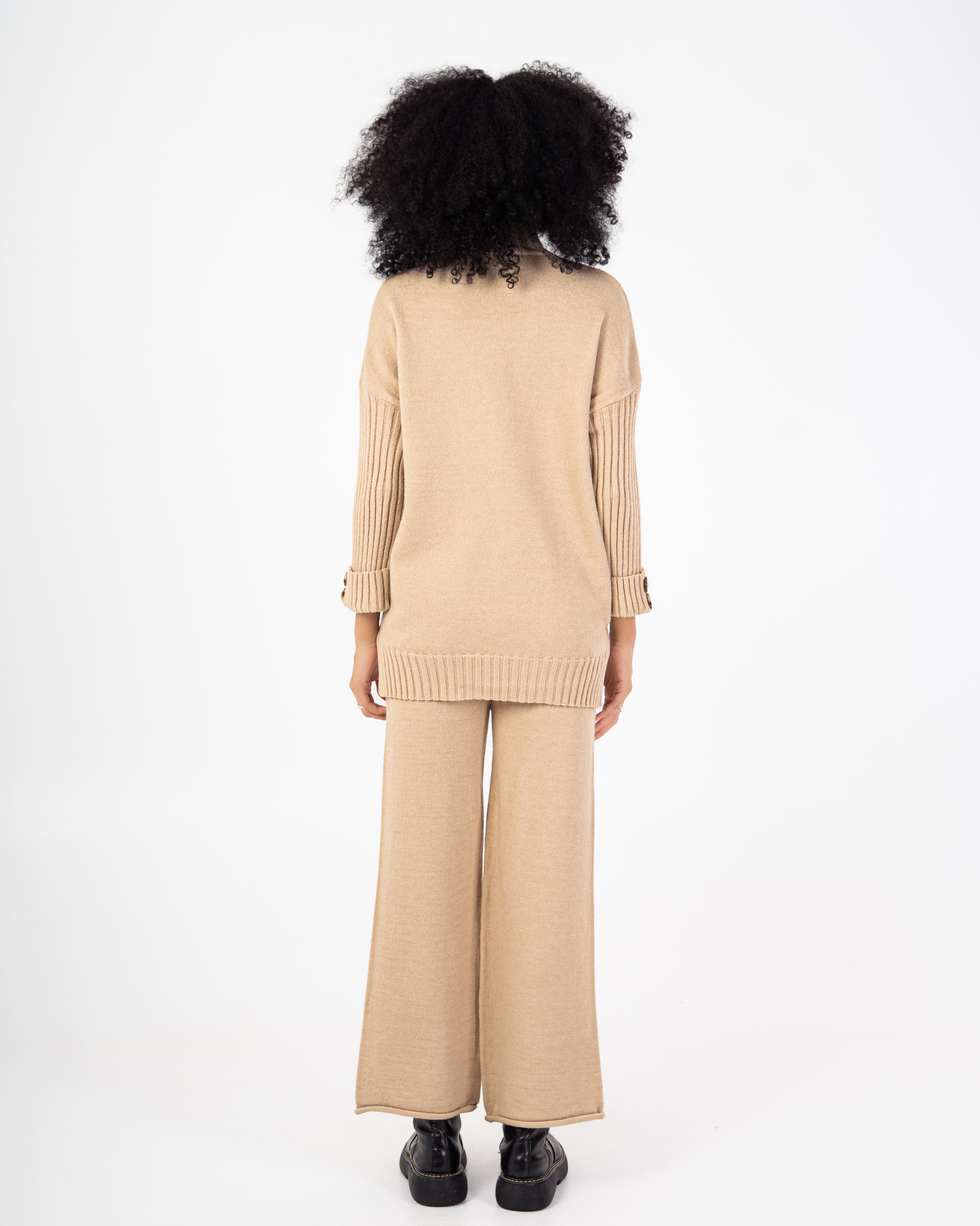 Knitwear Suit – Plain With Folded Sleeves (With Buttons)