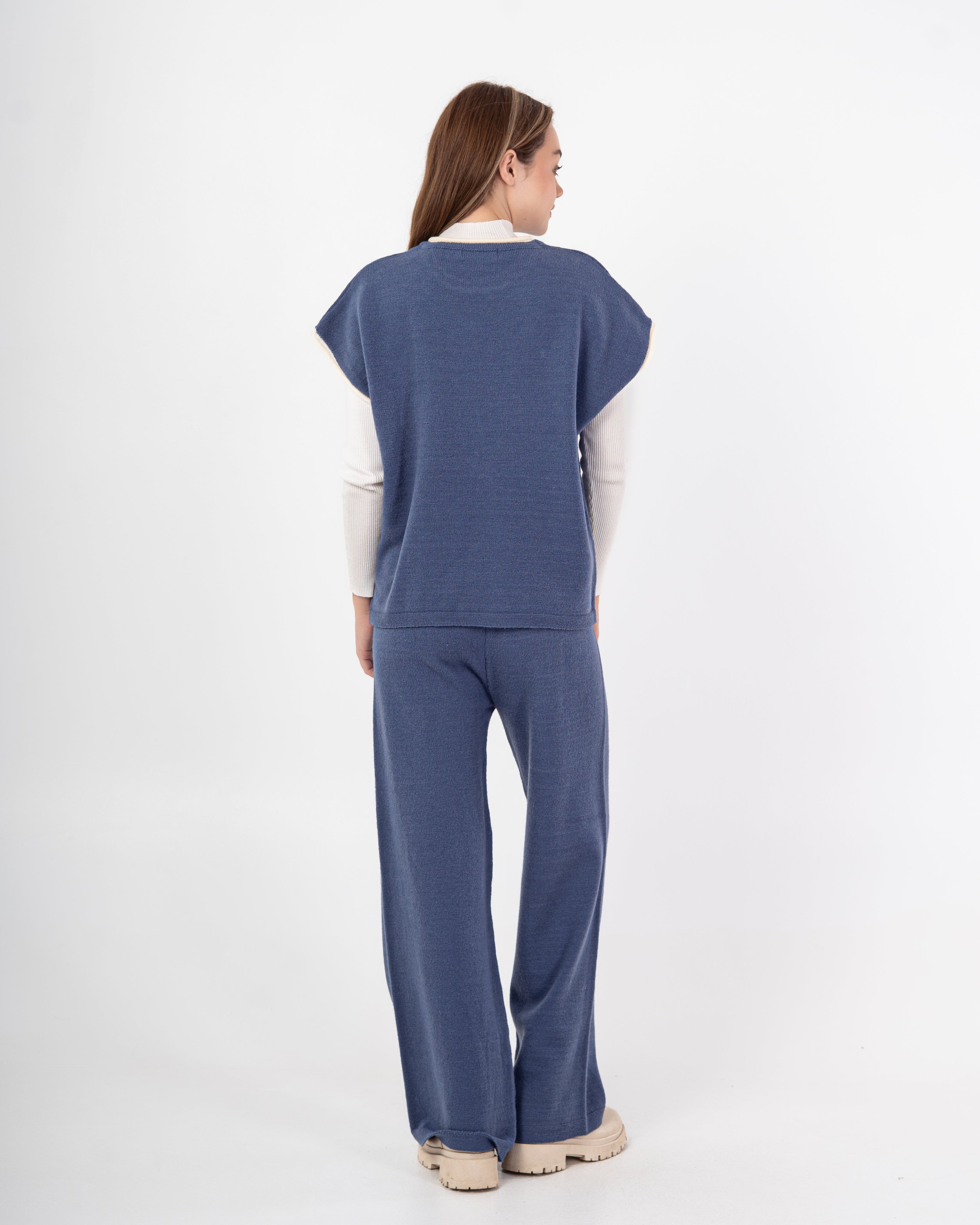 Knitwear Suit – Plain (Cut Sleeves)