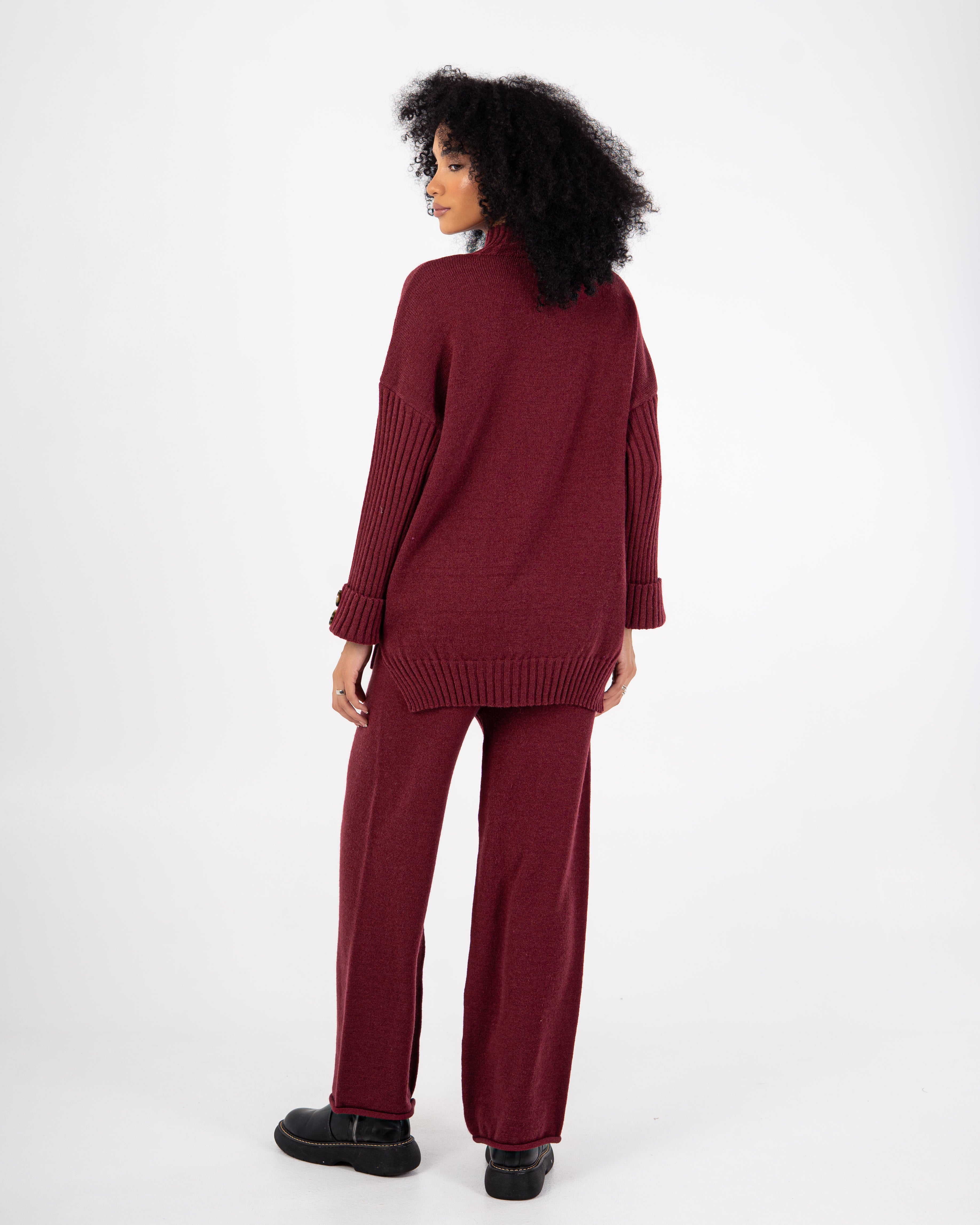 Knitwear Suit – Plain With Folded Sleeves (With Buttons)