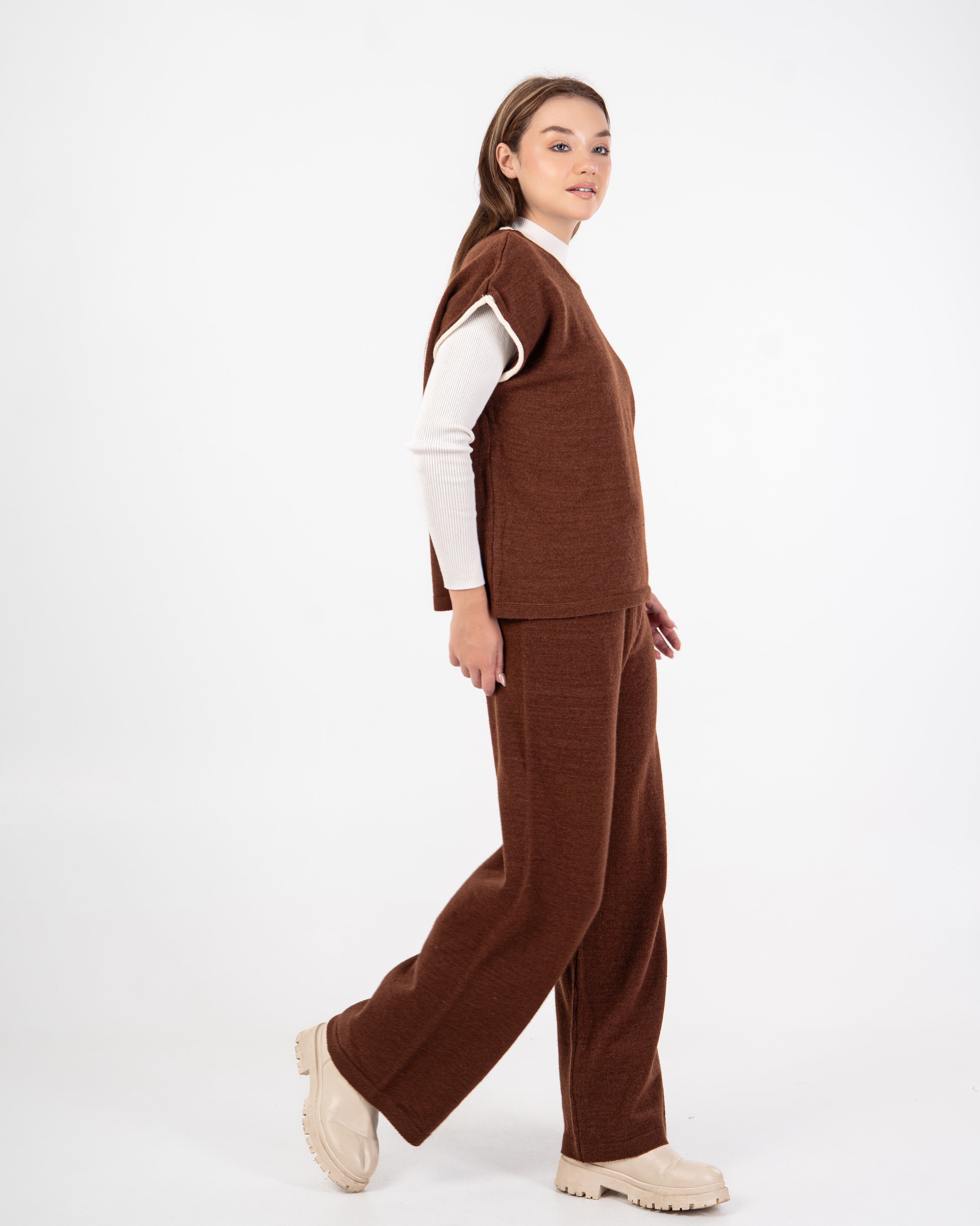 Knitwear Suit – Plain (Cut Sleeves)