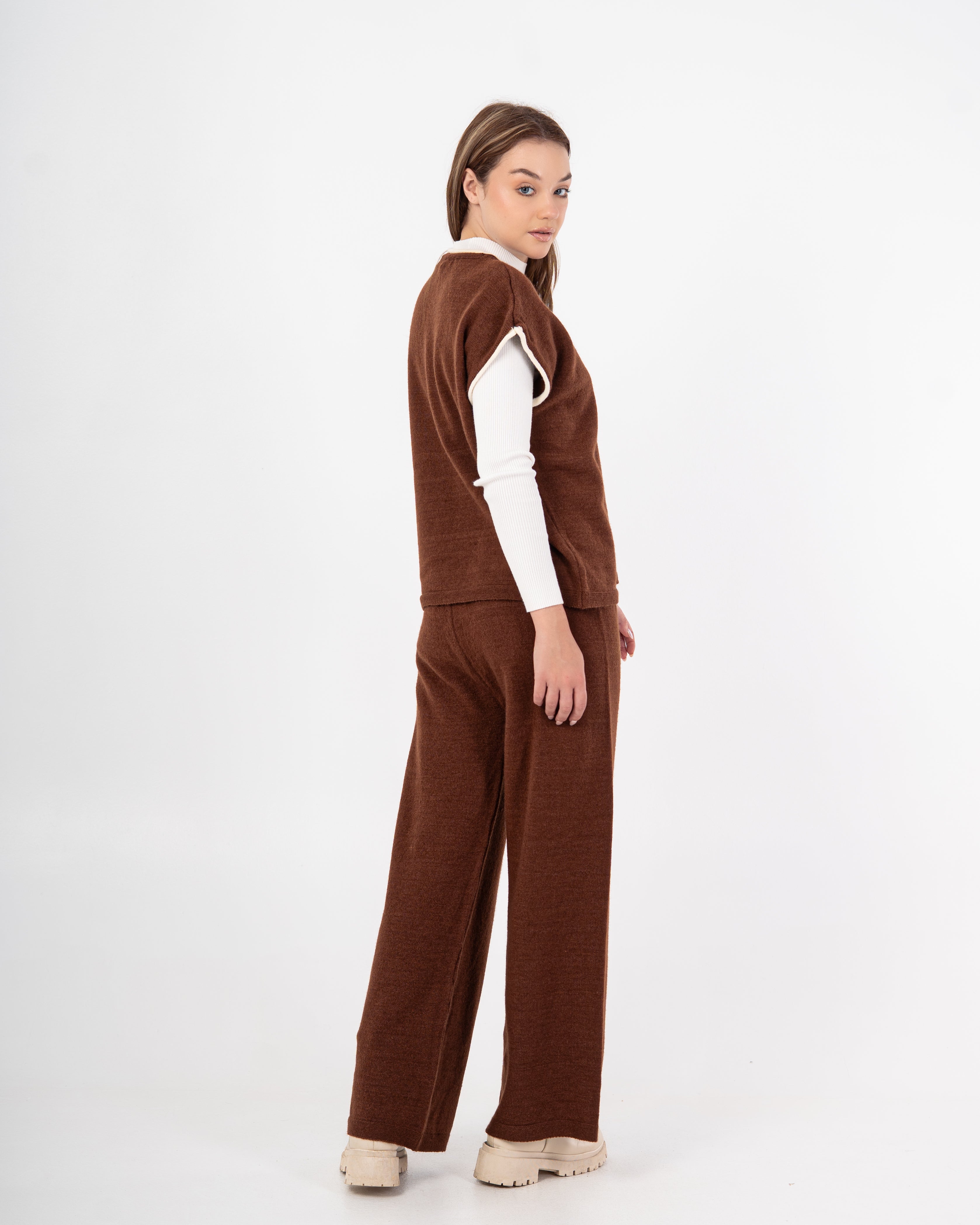 Knitwear Suit – Plain (Cut Sleeves)