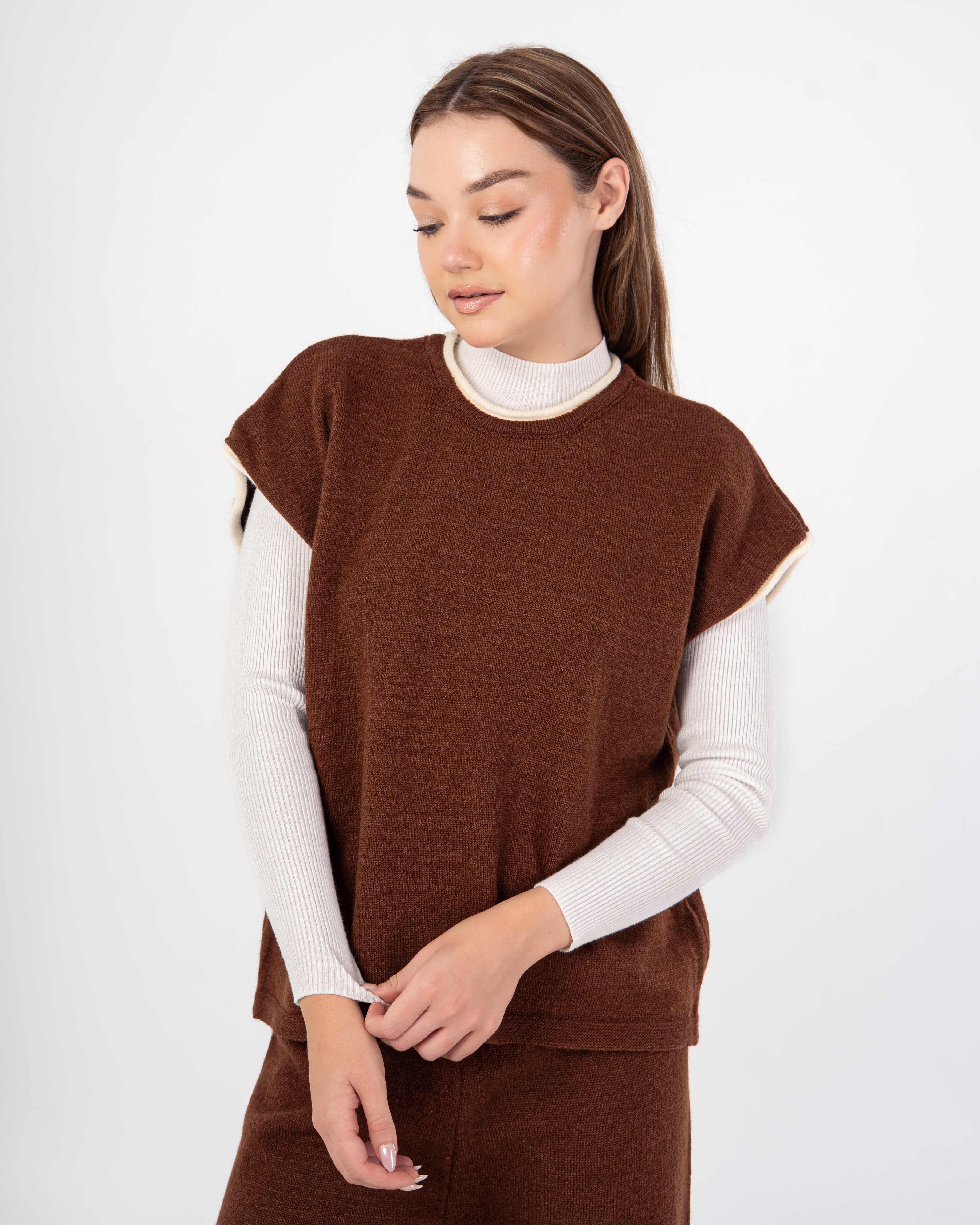 Knitwear Suit – Plain (Cut Sleeves)