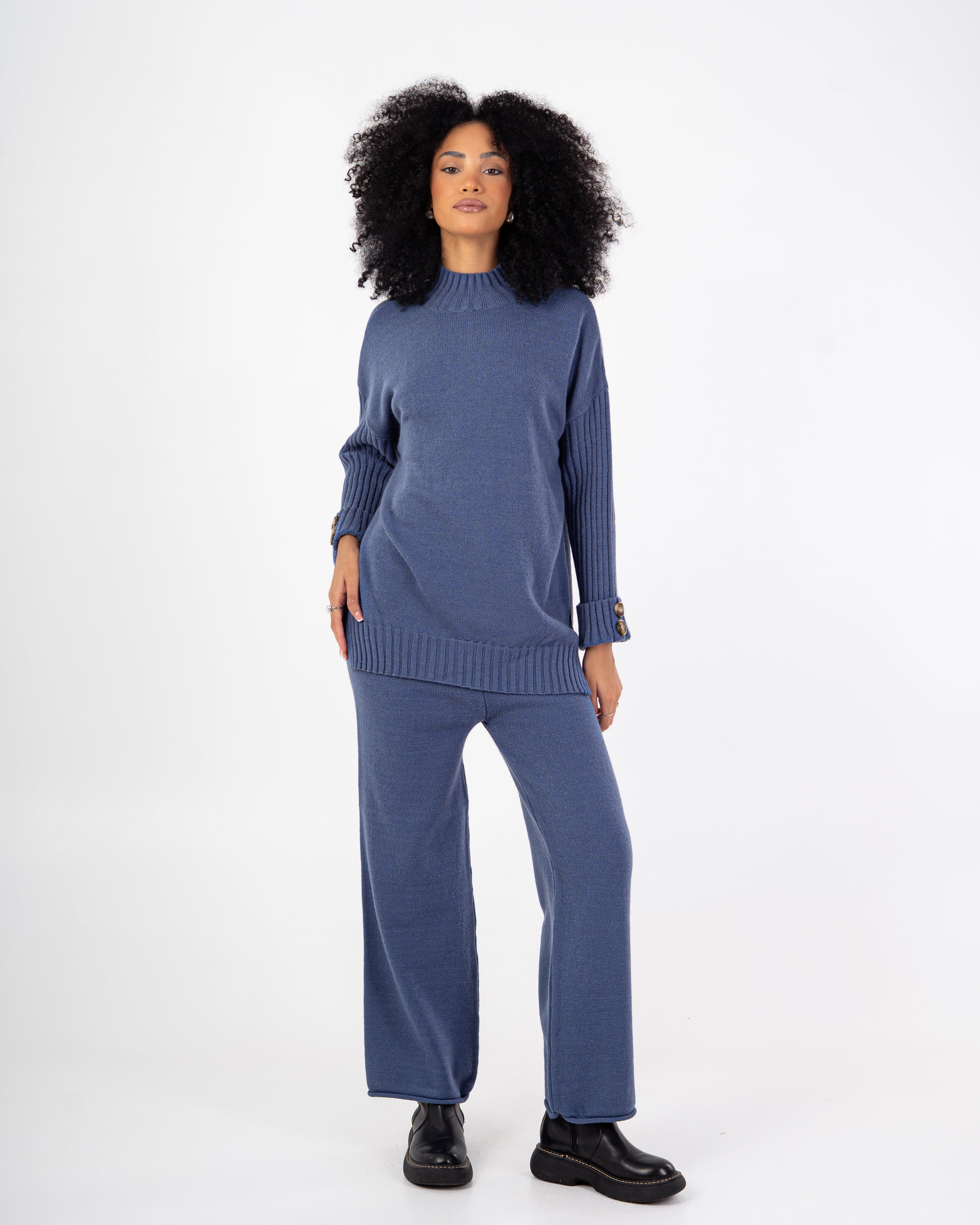 Knitwear Suit – Plain With Folded Sleeves (With Buttons)