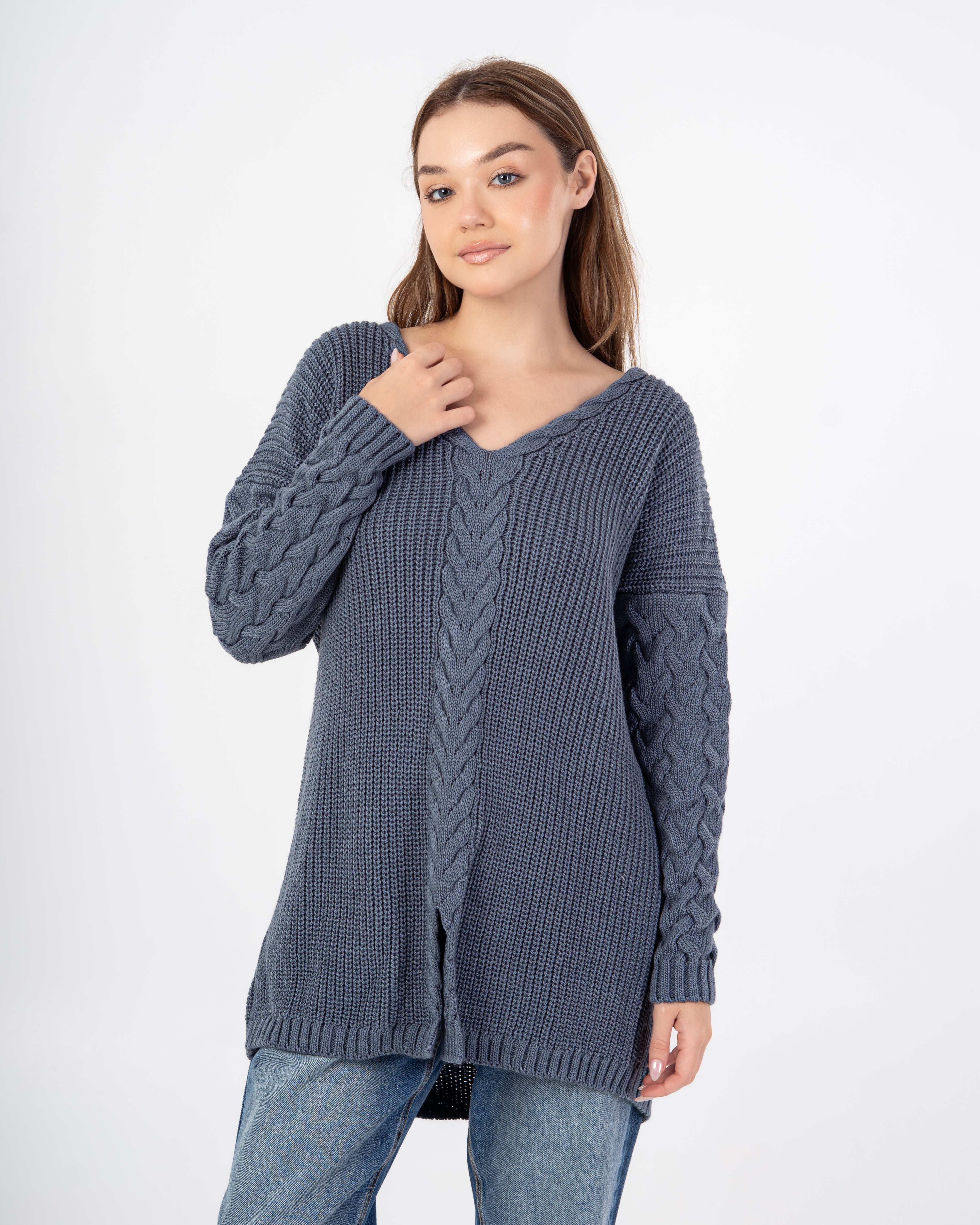 Knitwear Pullover – Long (Braided Pattern)