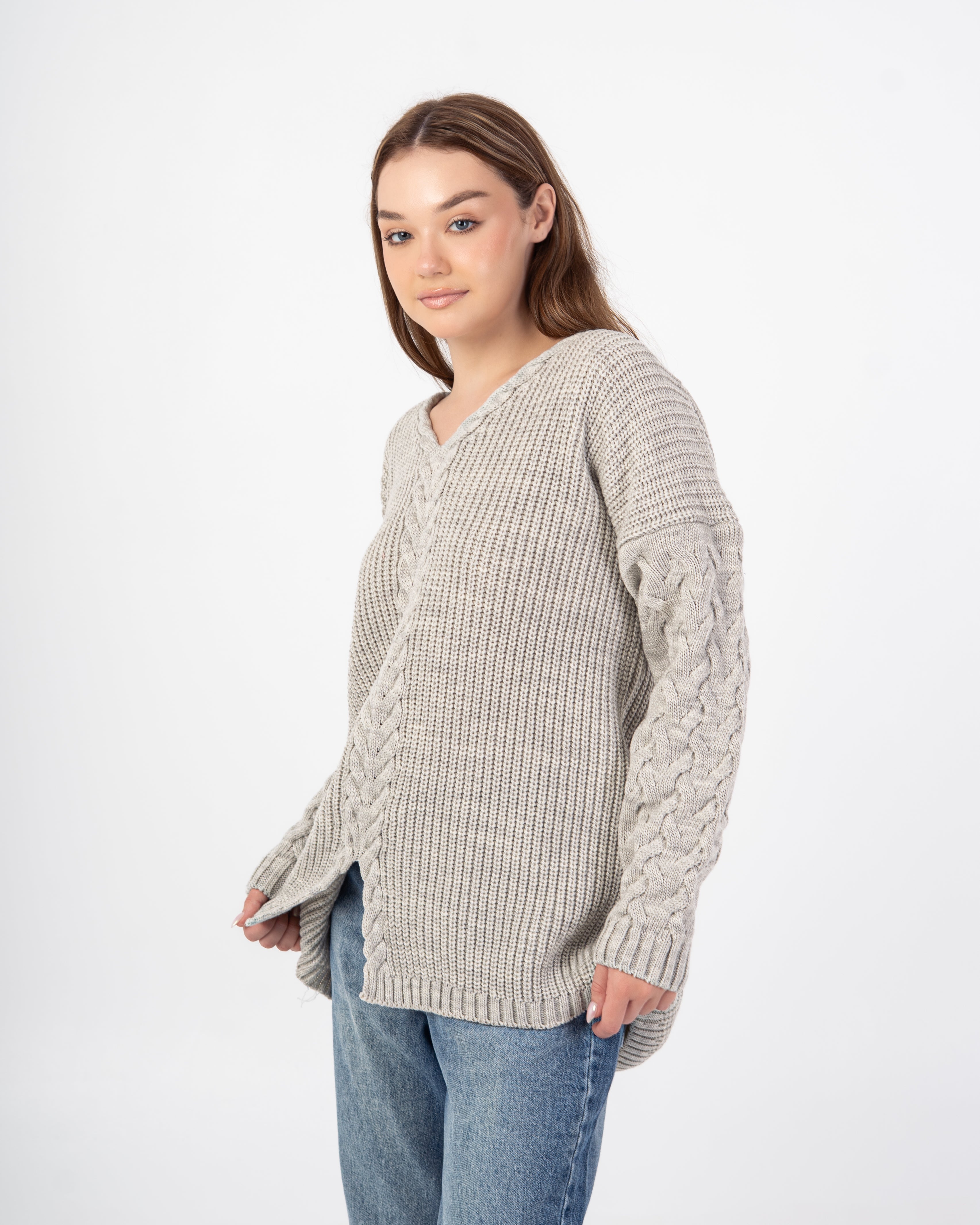 Knitwear Pullover – Long (Braided Pattern)