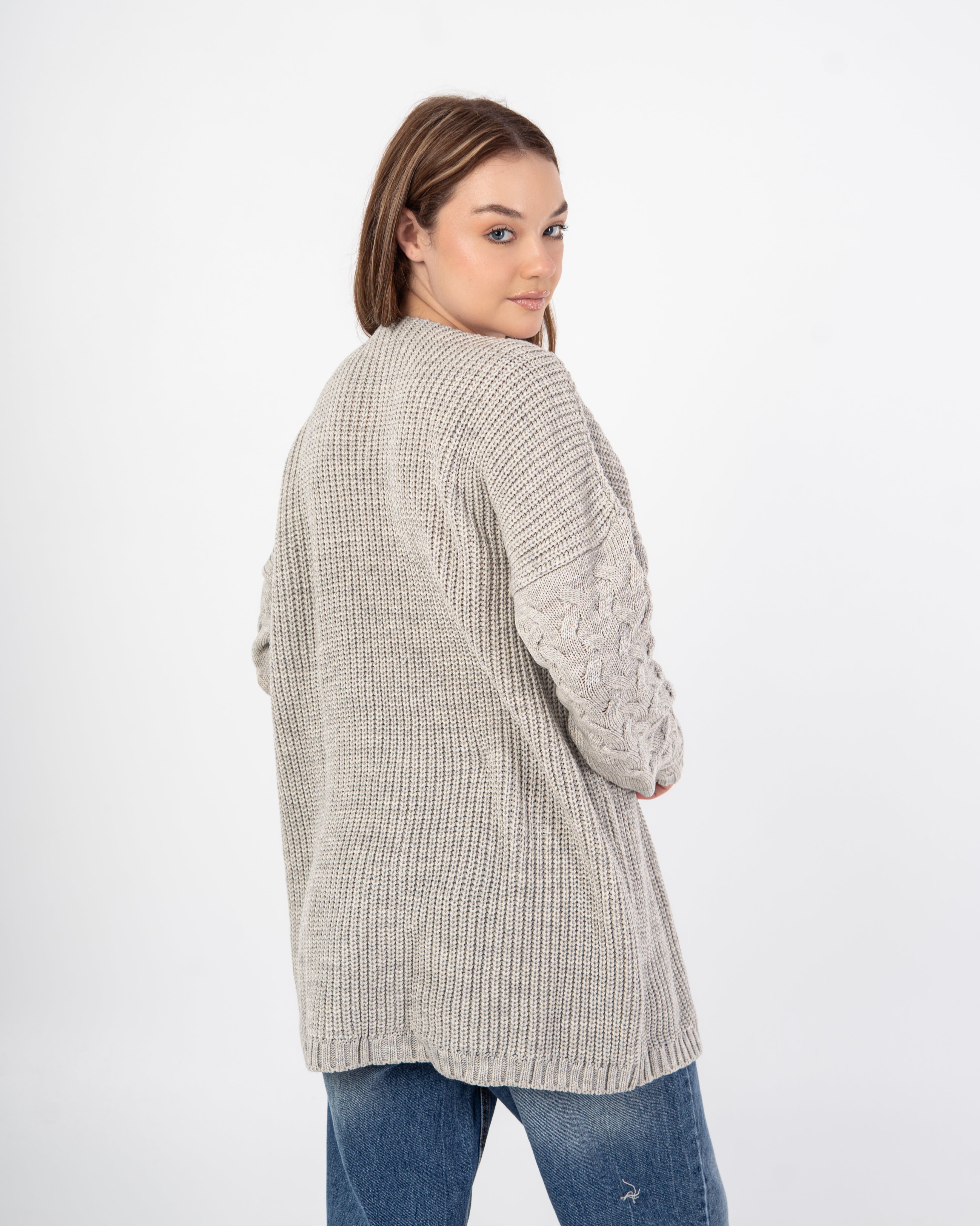Knitwear Pullover – Long (Braided Pattern)