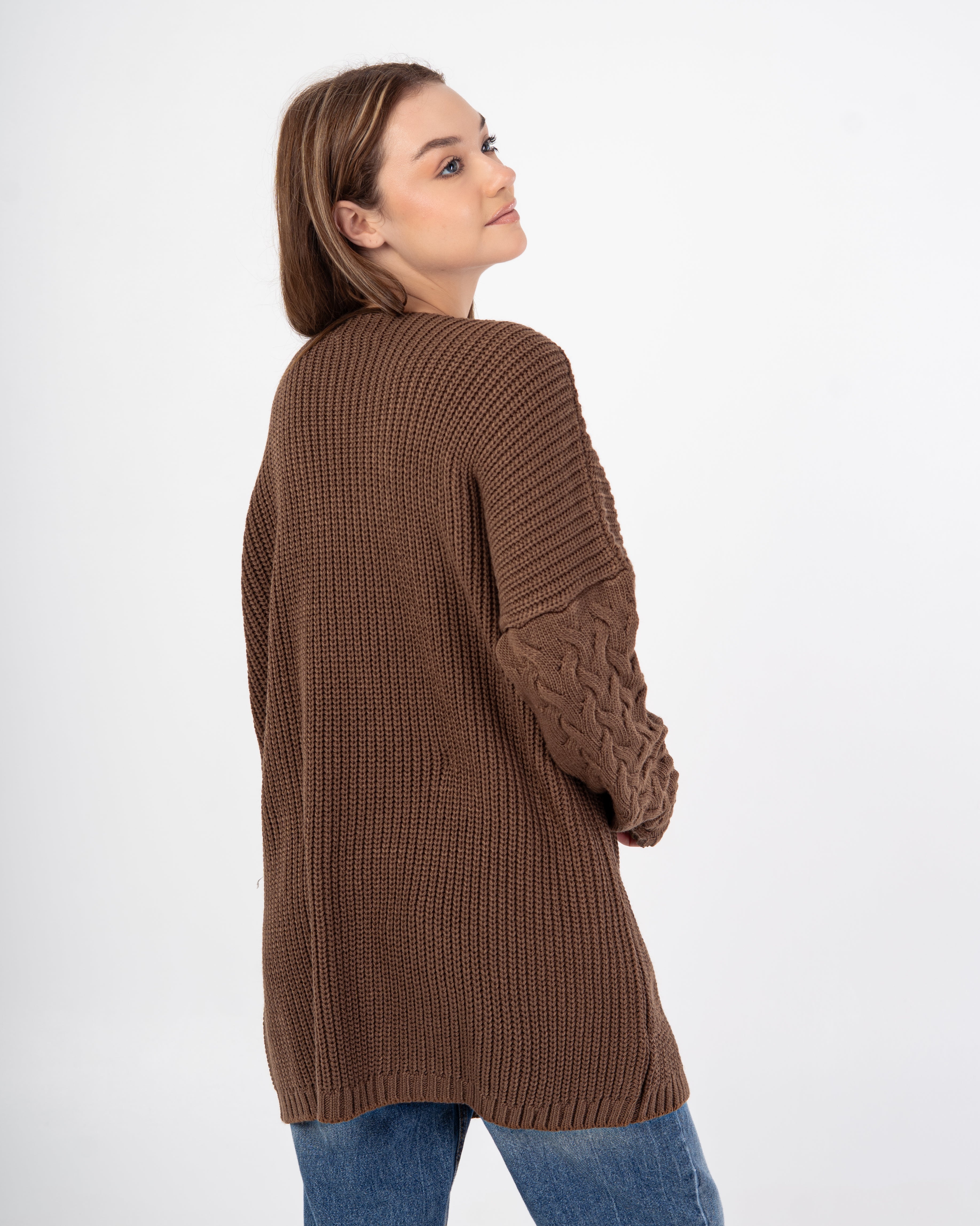 Knitwear Pullover – Long (Braided Pattern)