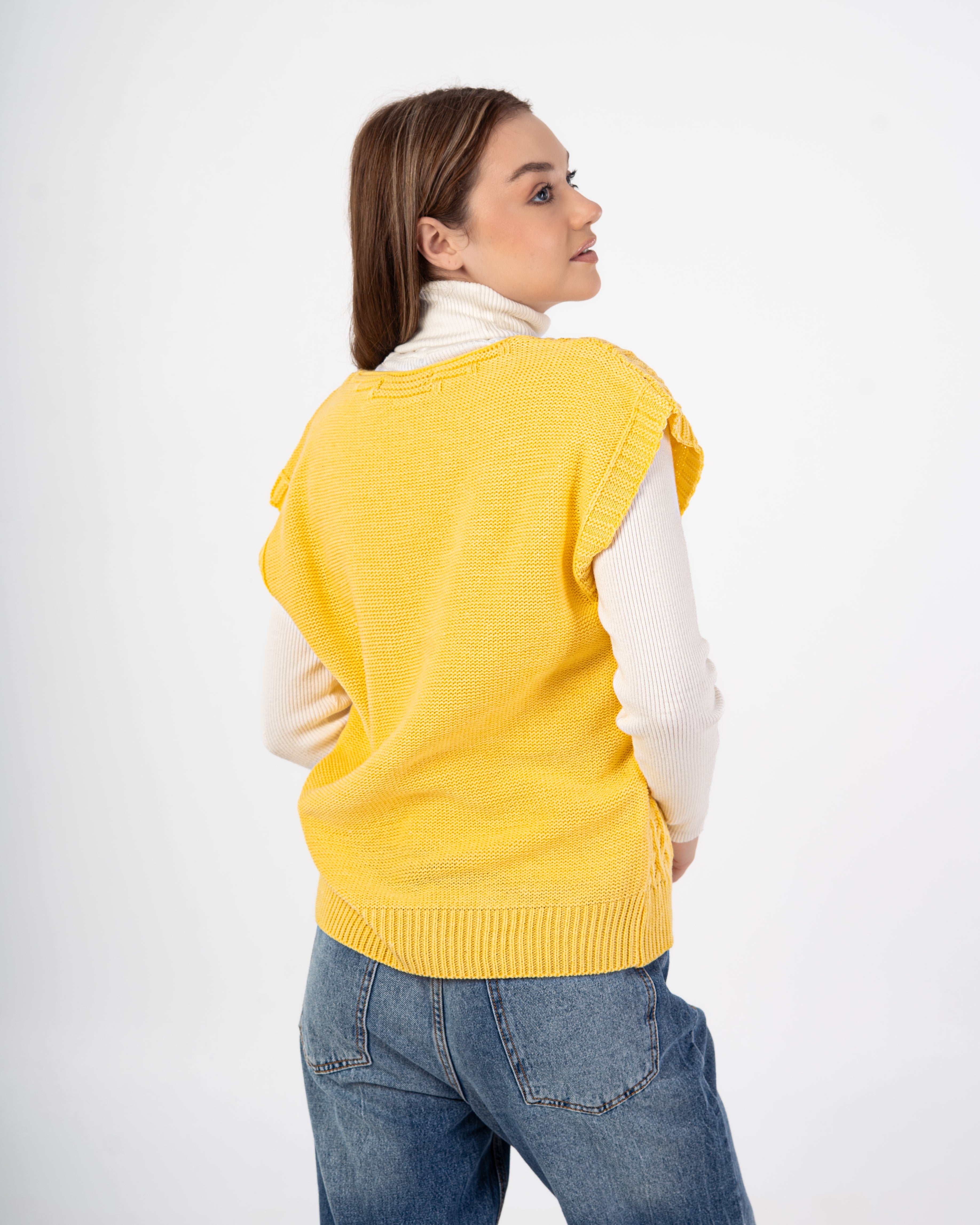Knitwear Vest – Braided Pattern From Chest