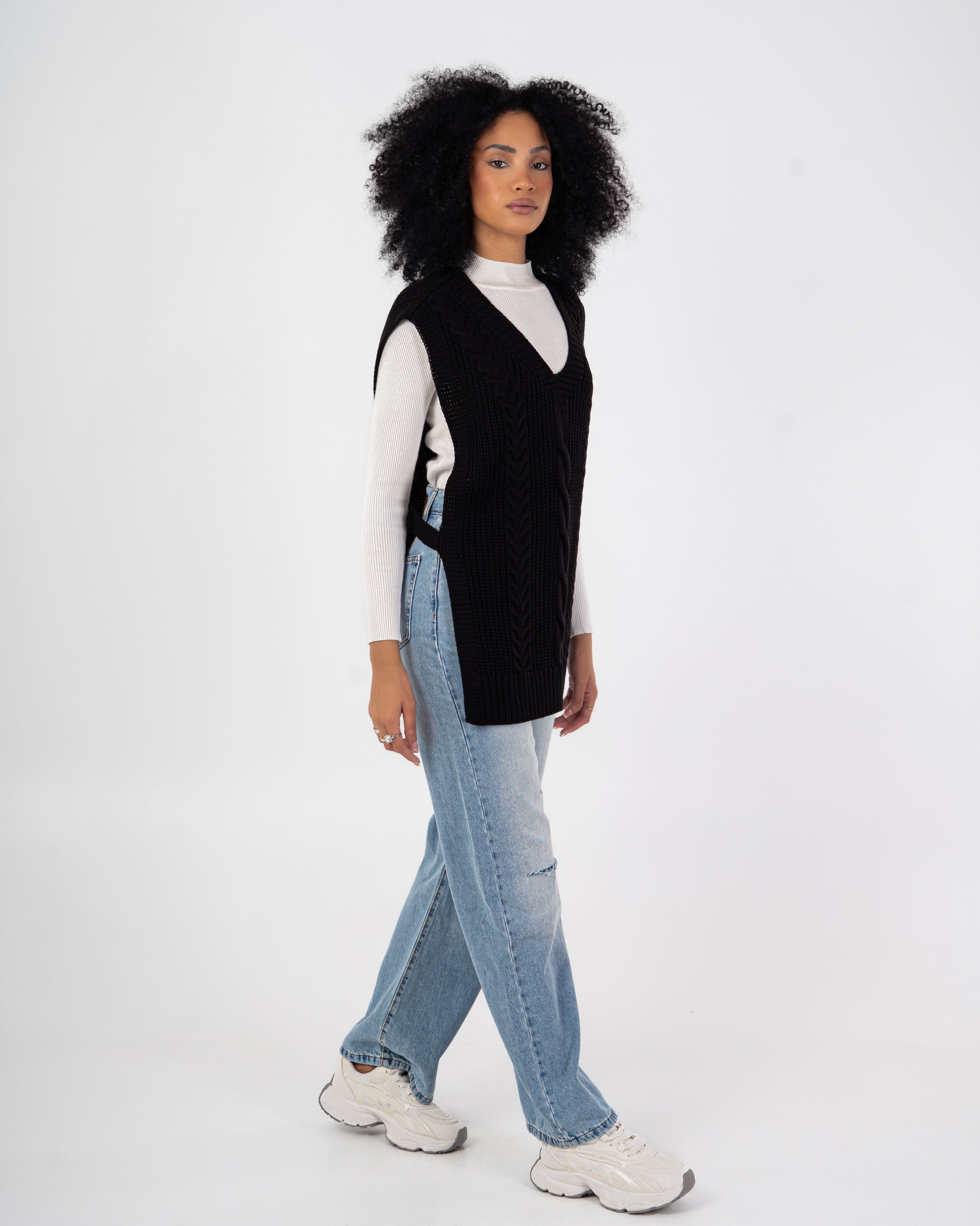 Knitwear Vest – Braided Pattern With Tie