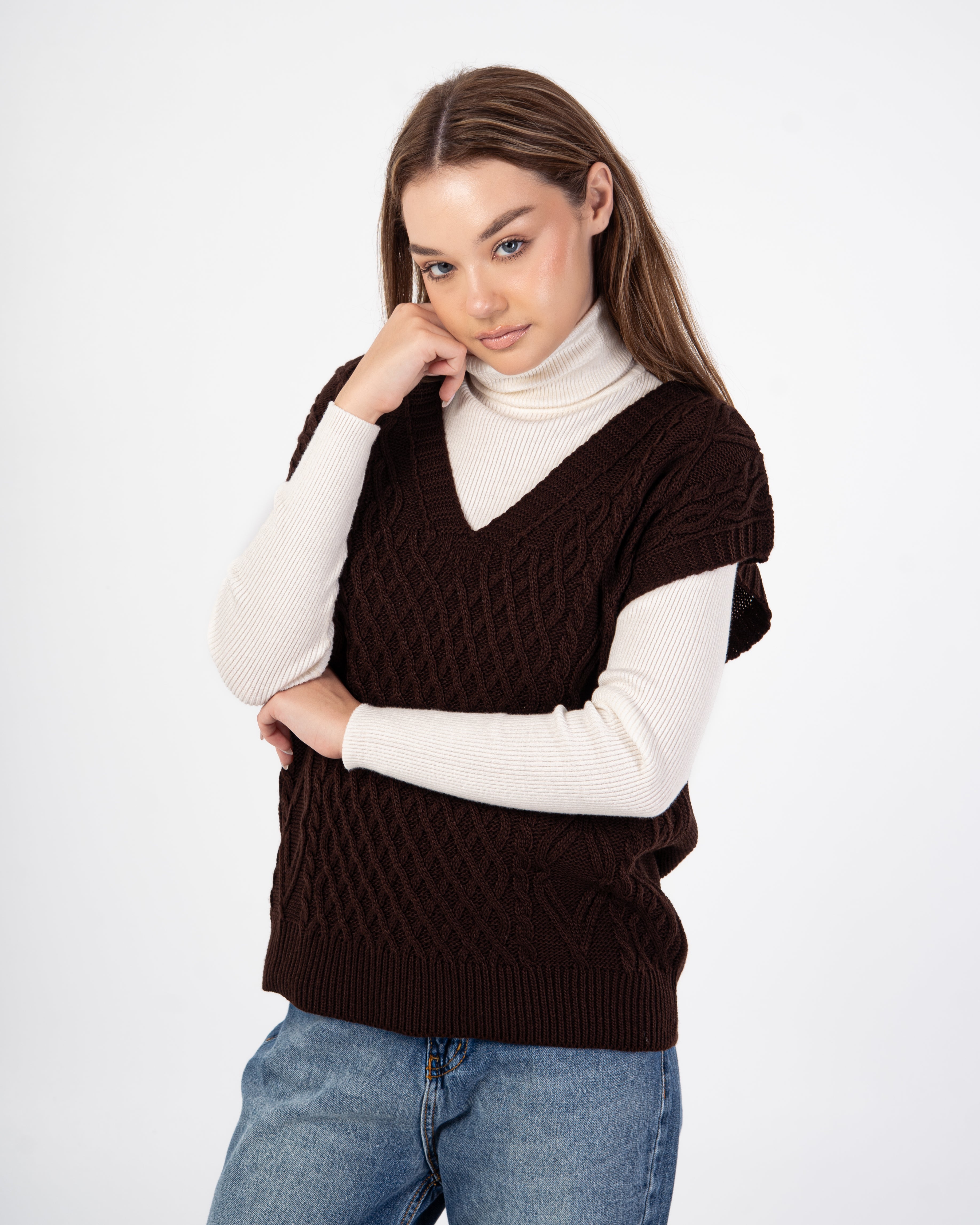 Knitwear Vest – Braided Pattern From Chest
