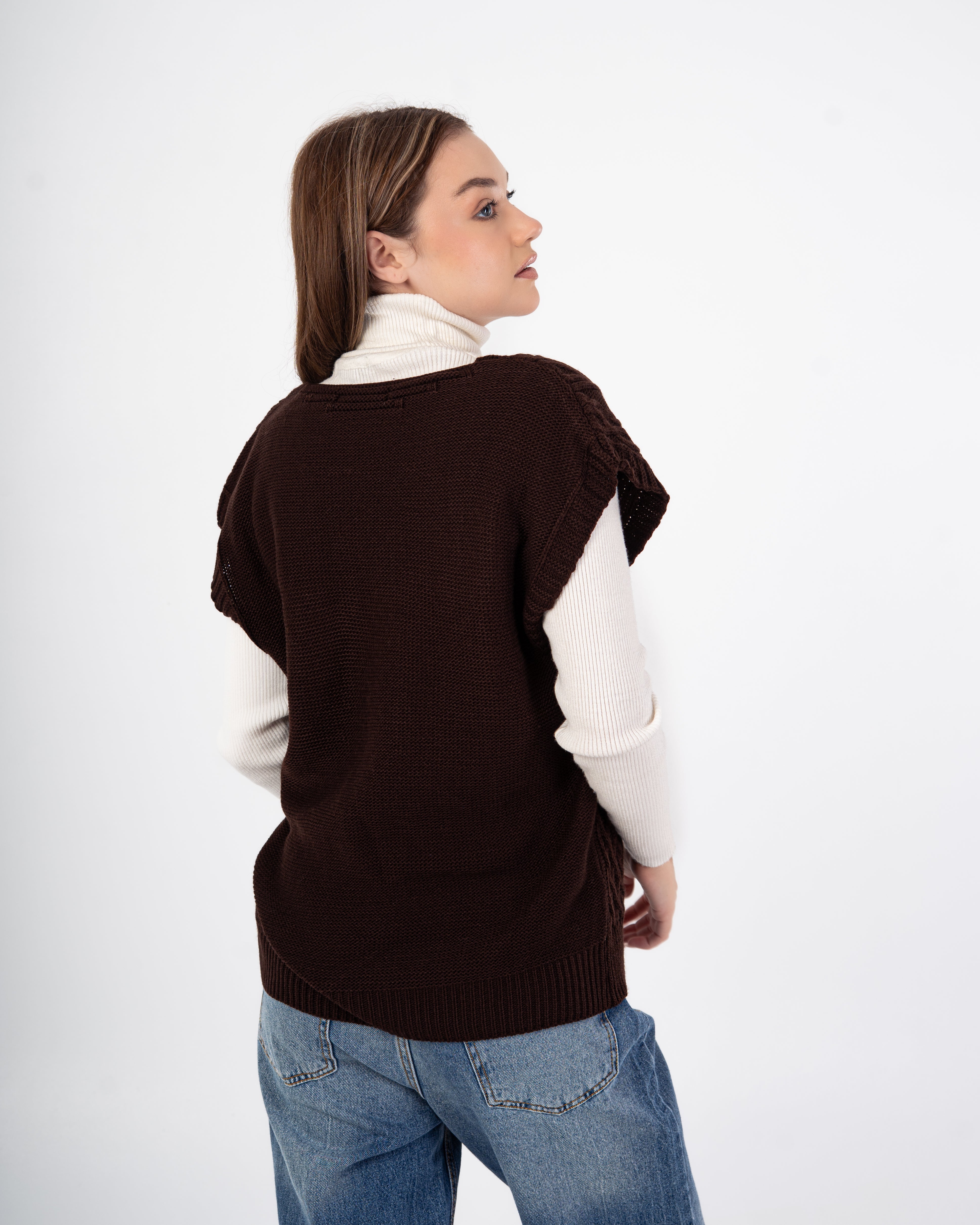 Knitwear Vest – Braided Pattern From Chest