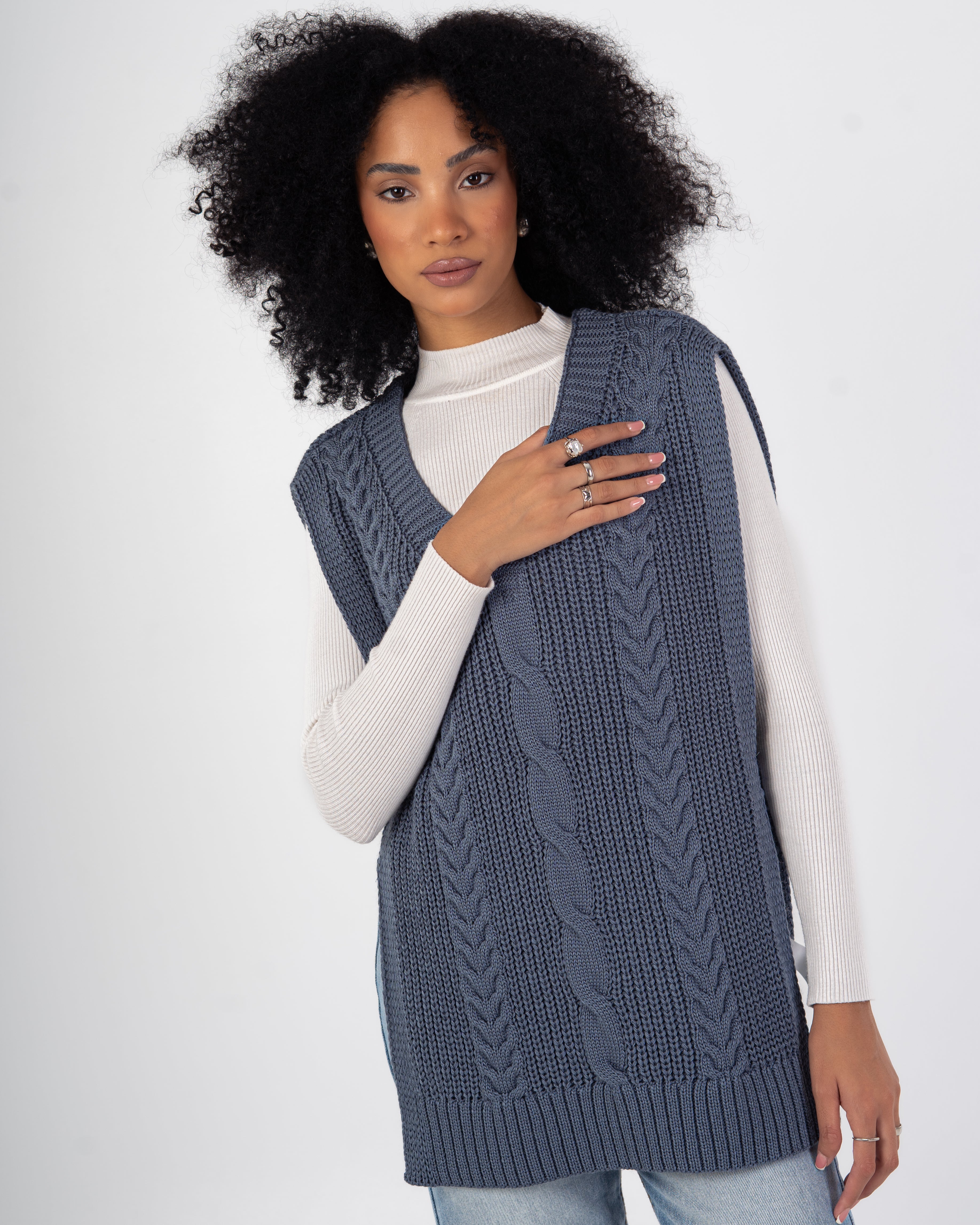 Knitwear Vest – Braided Pattern With Tie