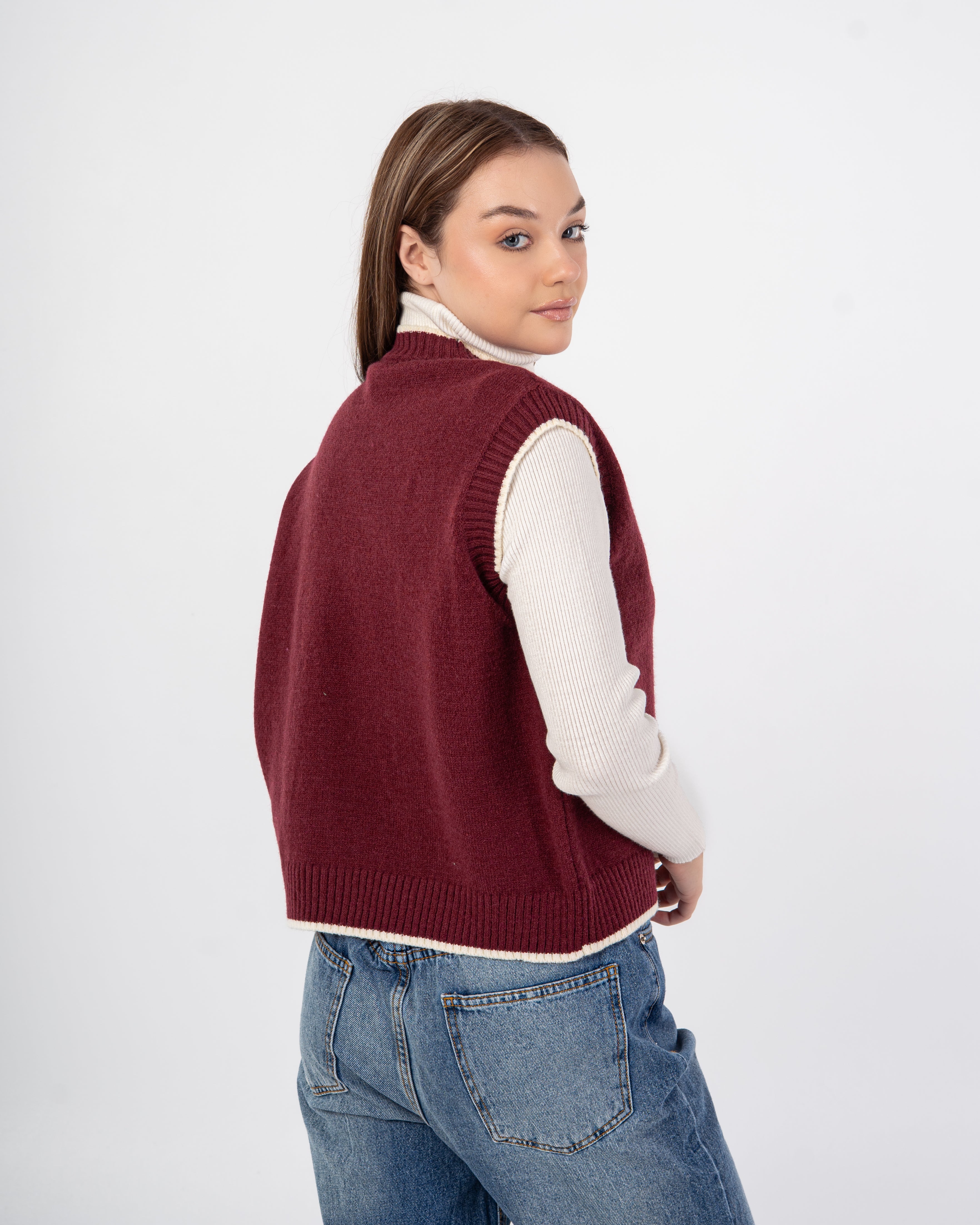 Knitwear Vest – Plain With Color Stripe