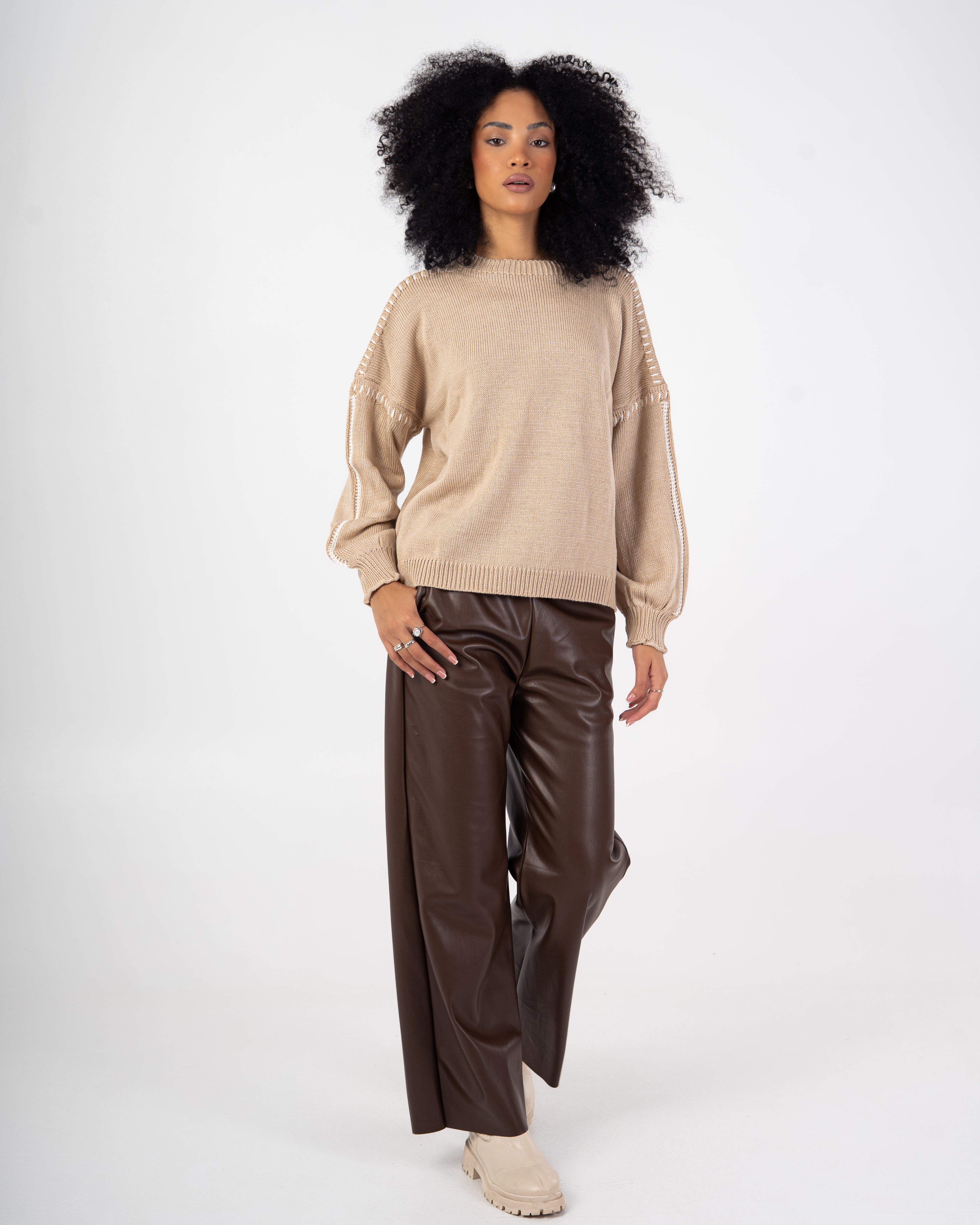 Knitwear Pullover – Embroidered (Shoulders-Sleeves)