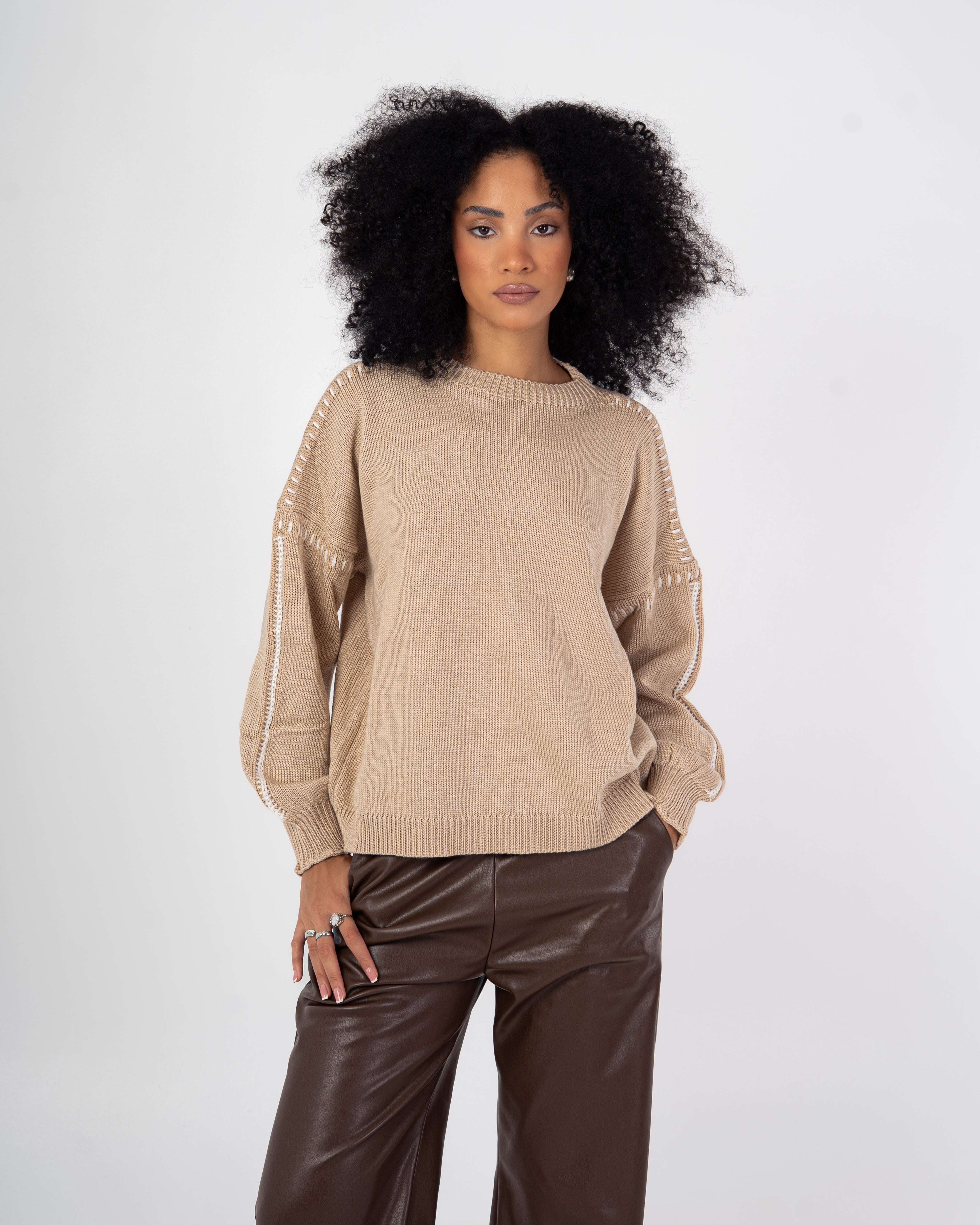 Knitwear Pullover – Embroidered (Shoulders-Sleeves)