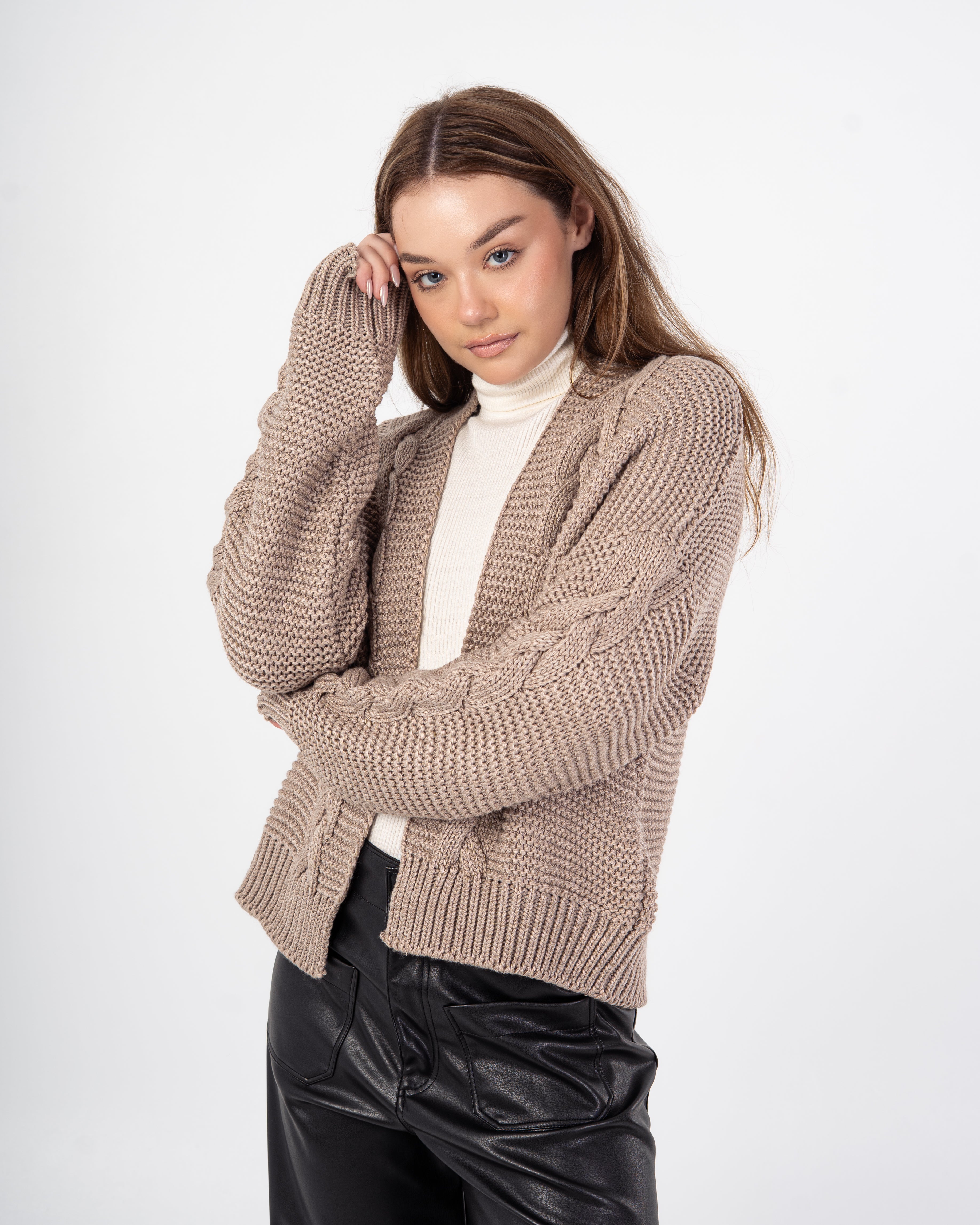 Knitwear Cardigan – Short (Plain)