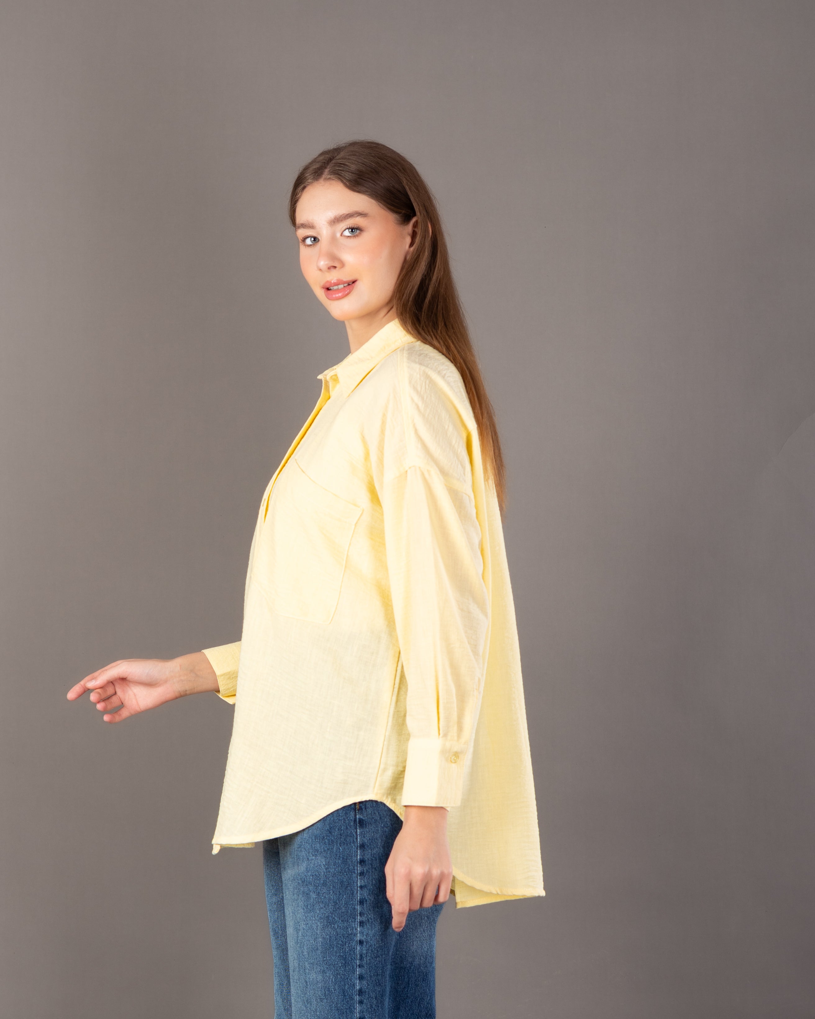 قميص كتان سادة - بجيب صدر كبير