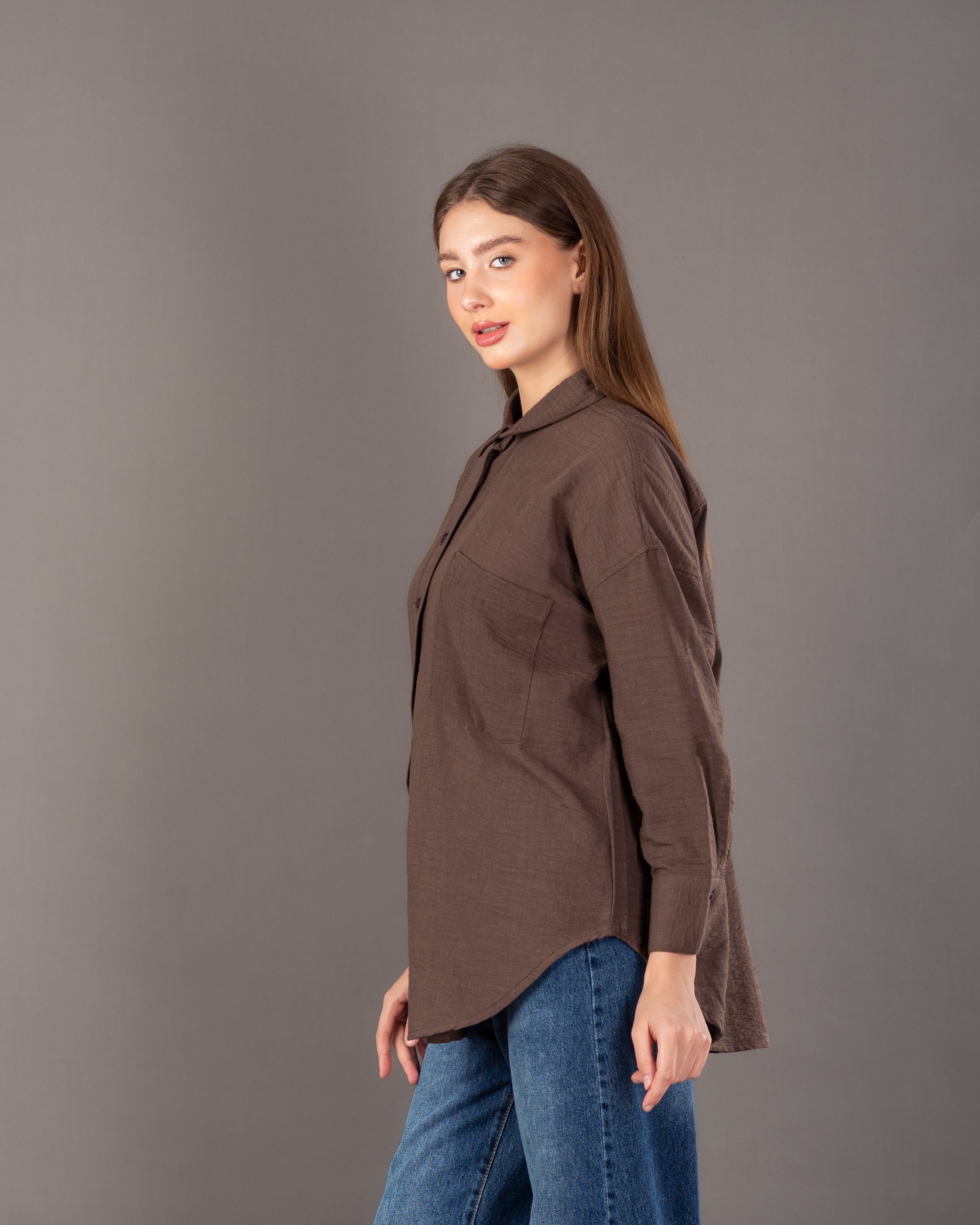 قميص كتان سادة - بجيب صدر كبير