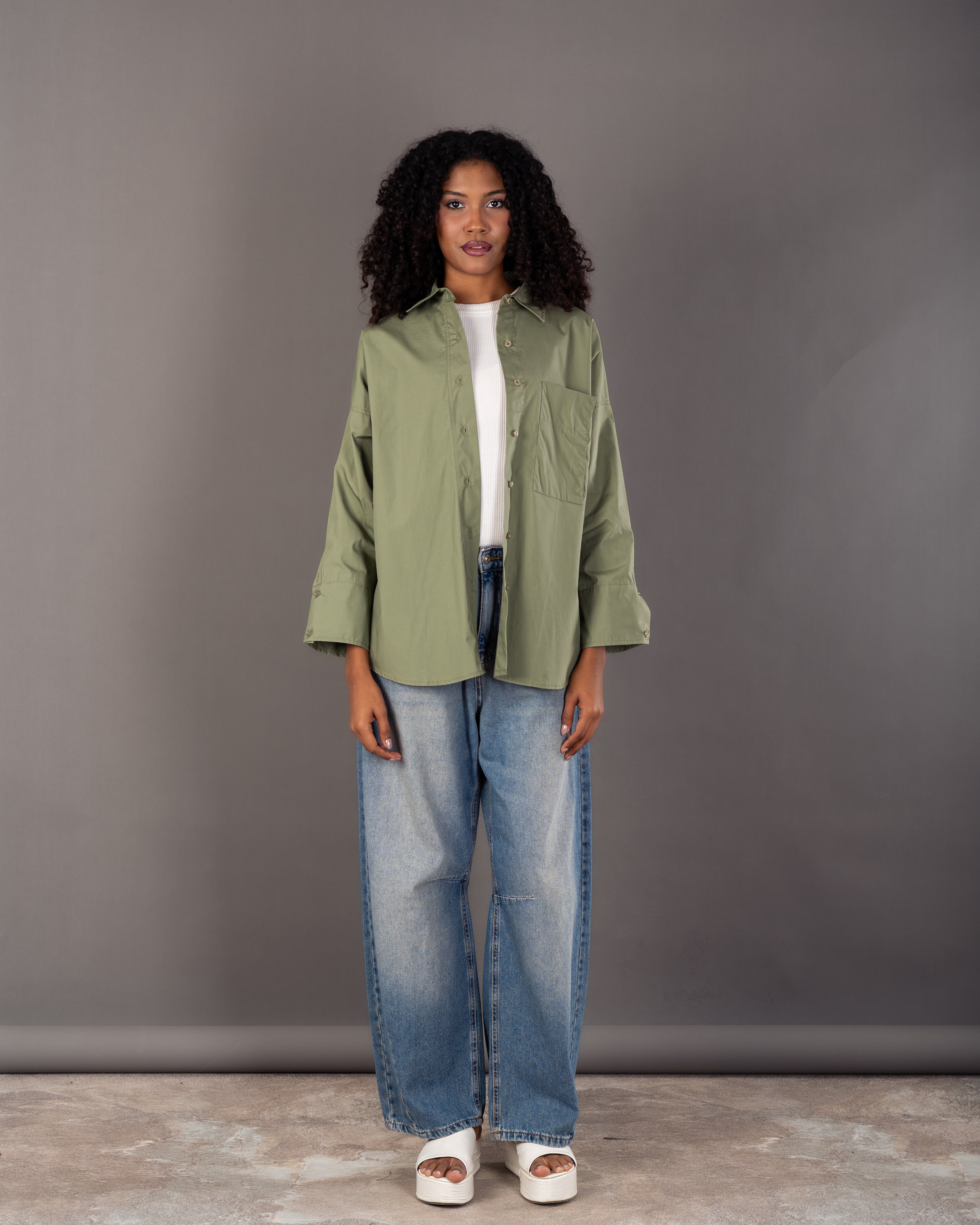 قميص سادة - بجيب كبير 