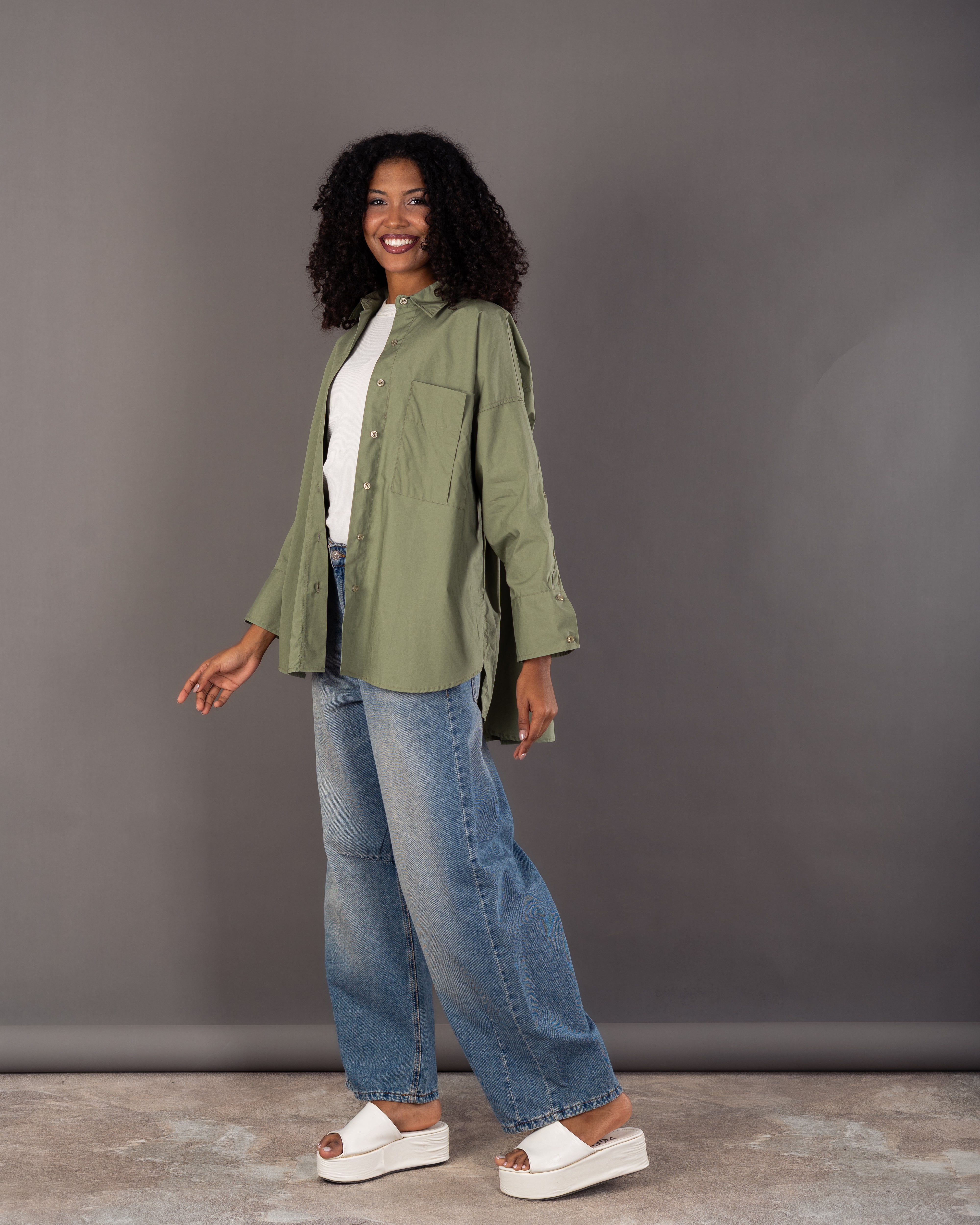 قميص سادة - بجيب كبير 