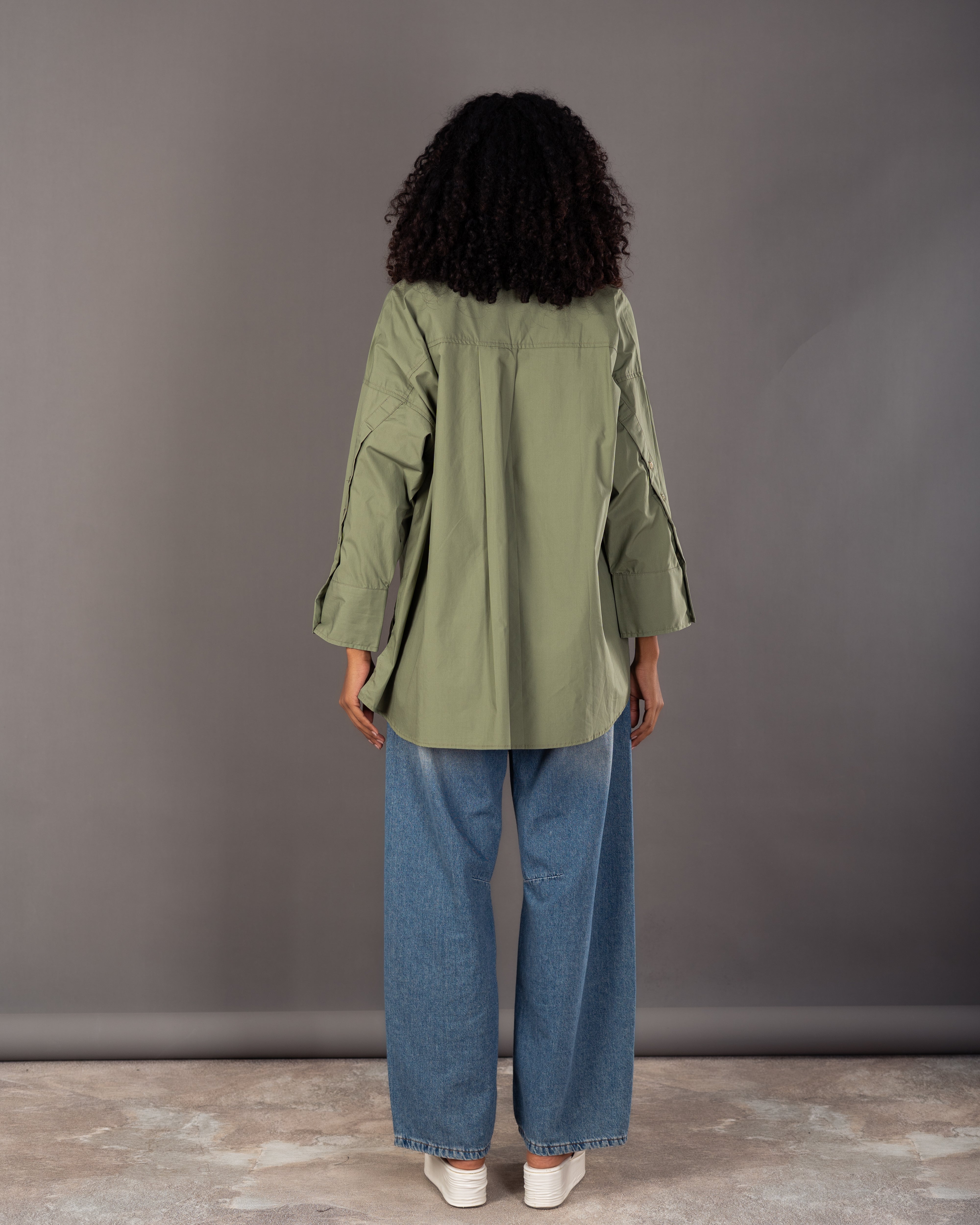 قميص سادة - بجيب كبير 