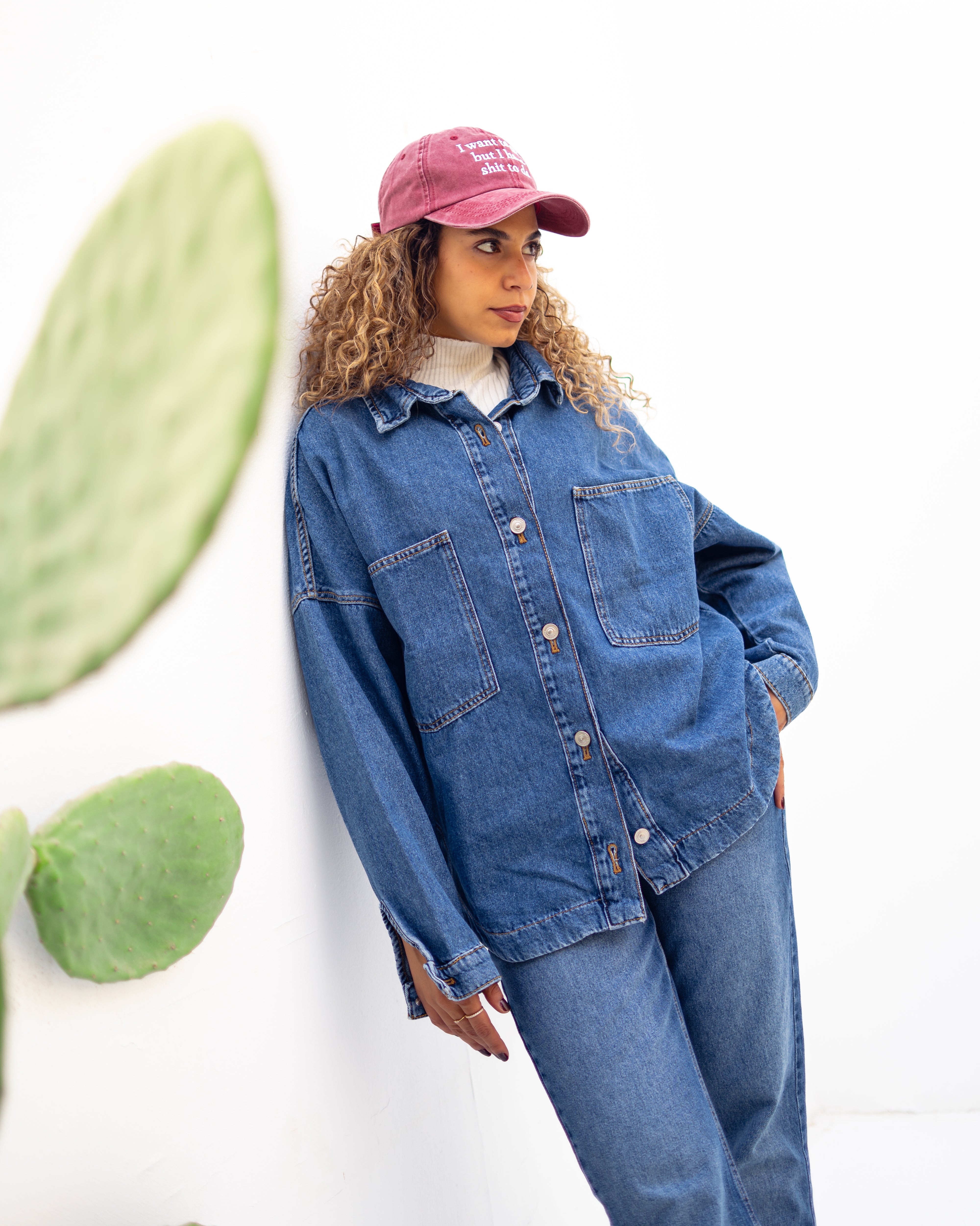 جاكيت جينز طويل – سادة (جيب كبير)