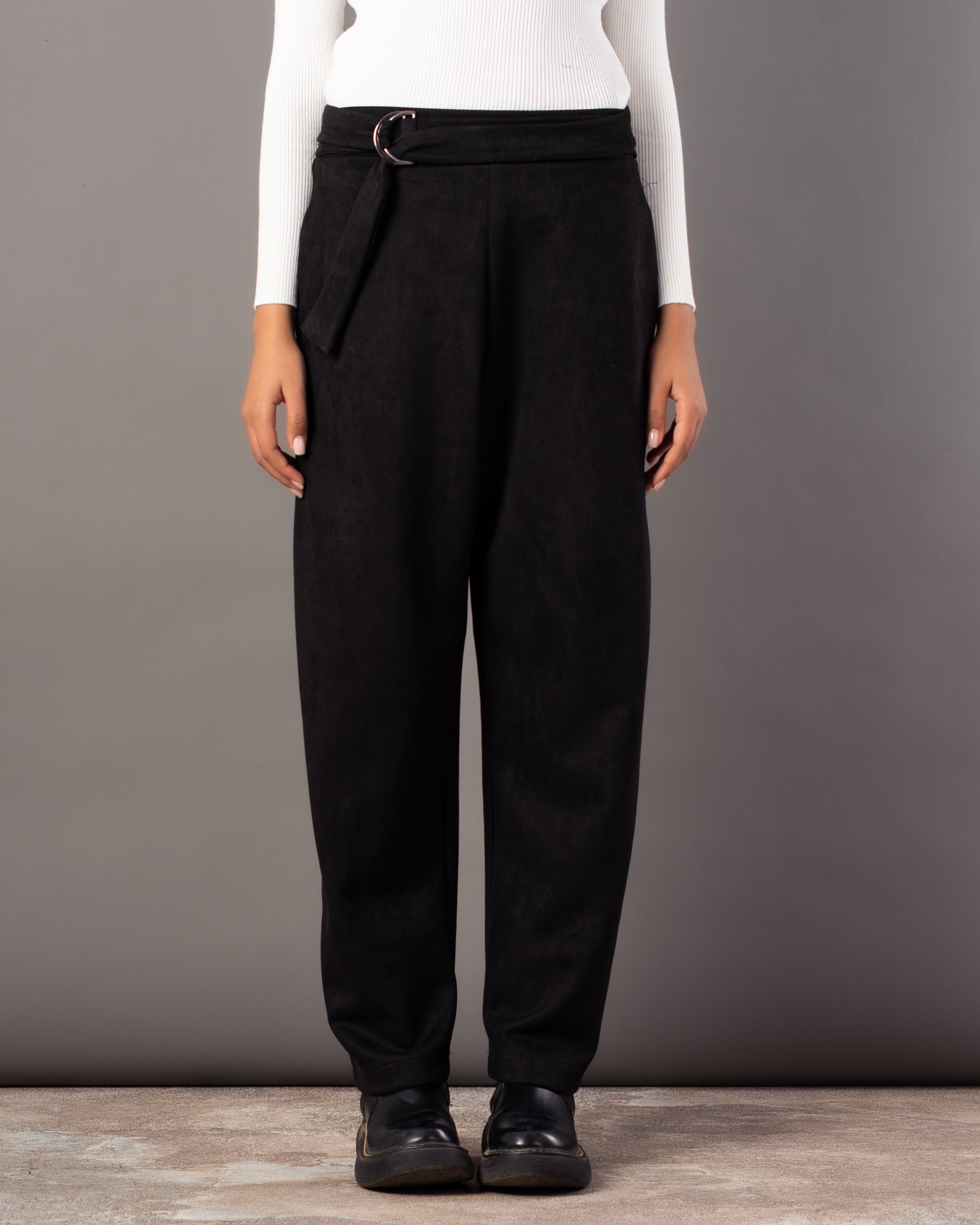 Plain Trouser – With Belt (Boyfriend Fit)