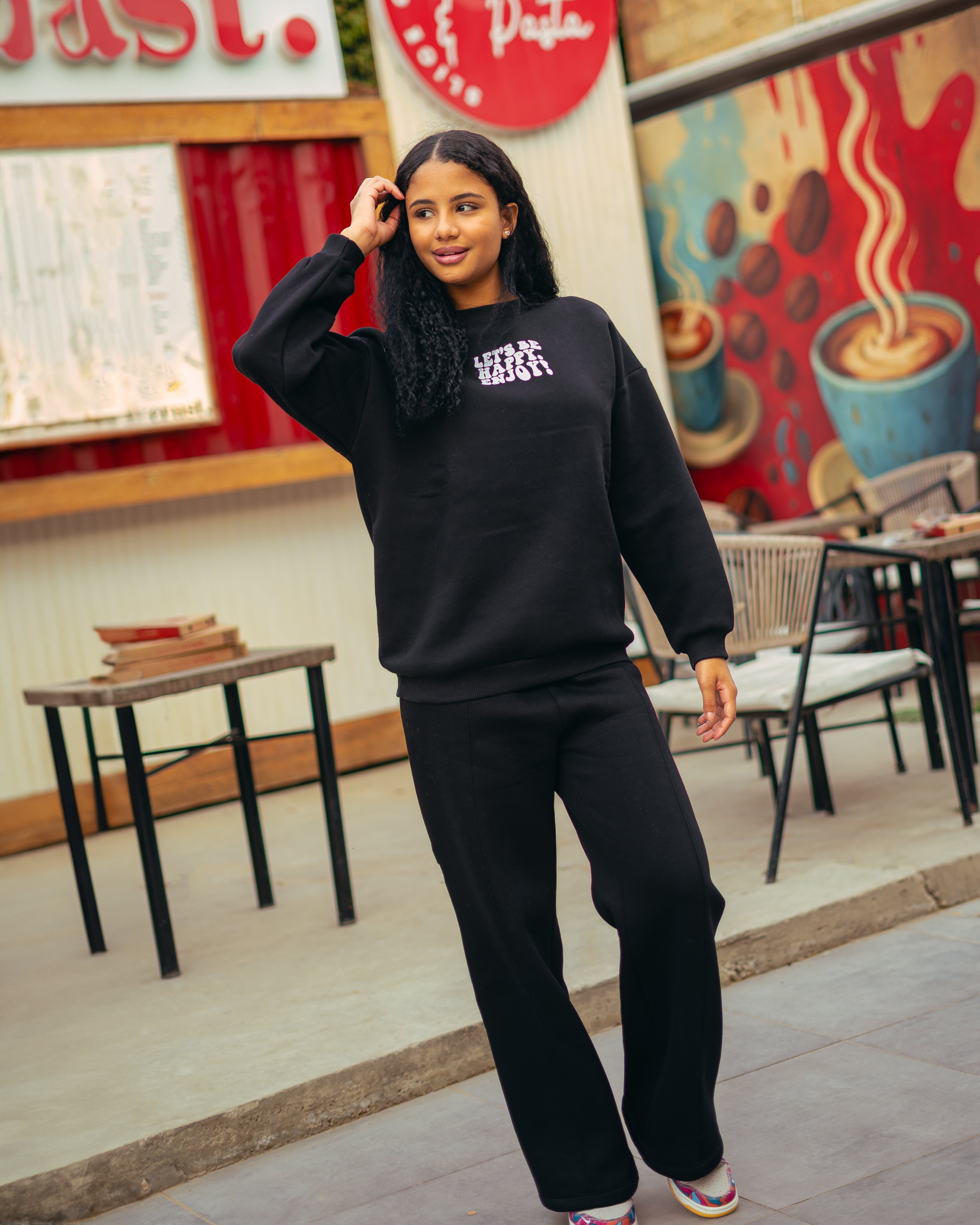 سويت شيرت مطبوع كبير الحجم - برقبة دائرية