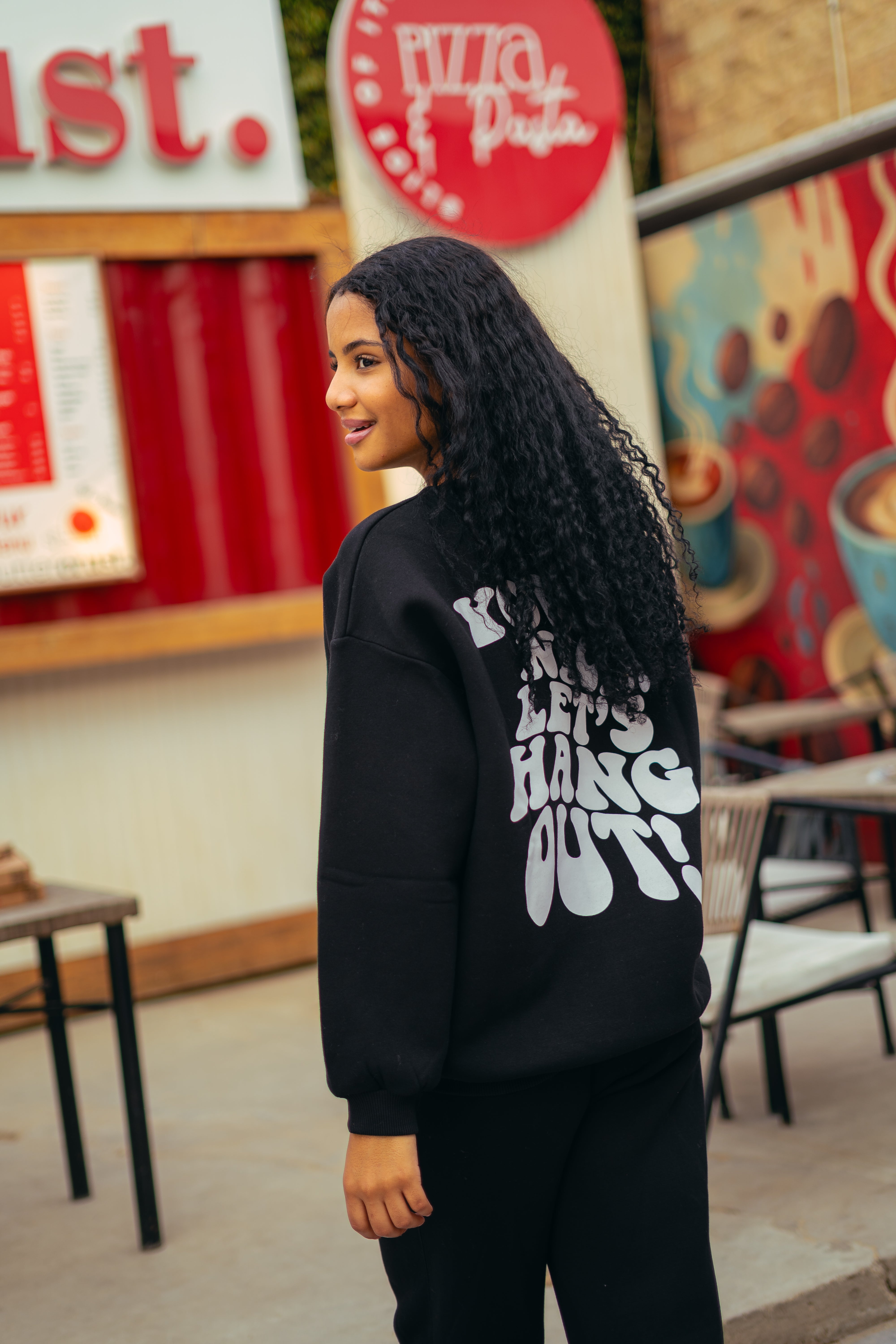 سويت شيرت مطبوع كبير الحجم - برقبة دائرية