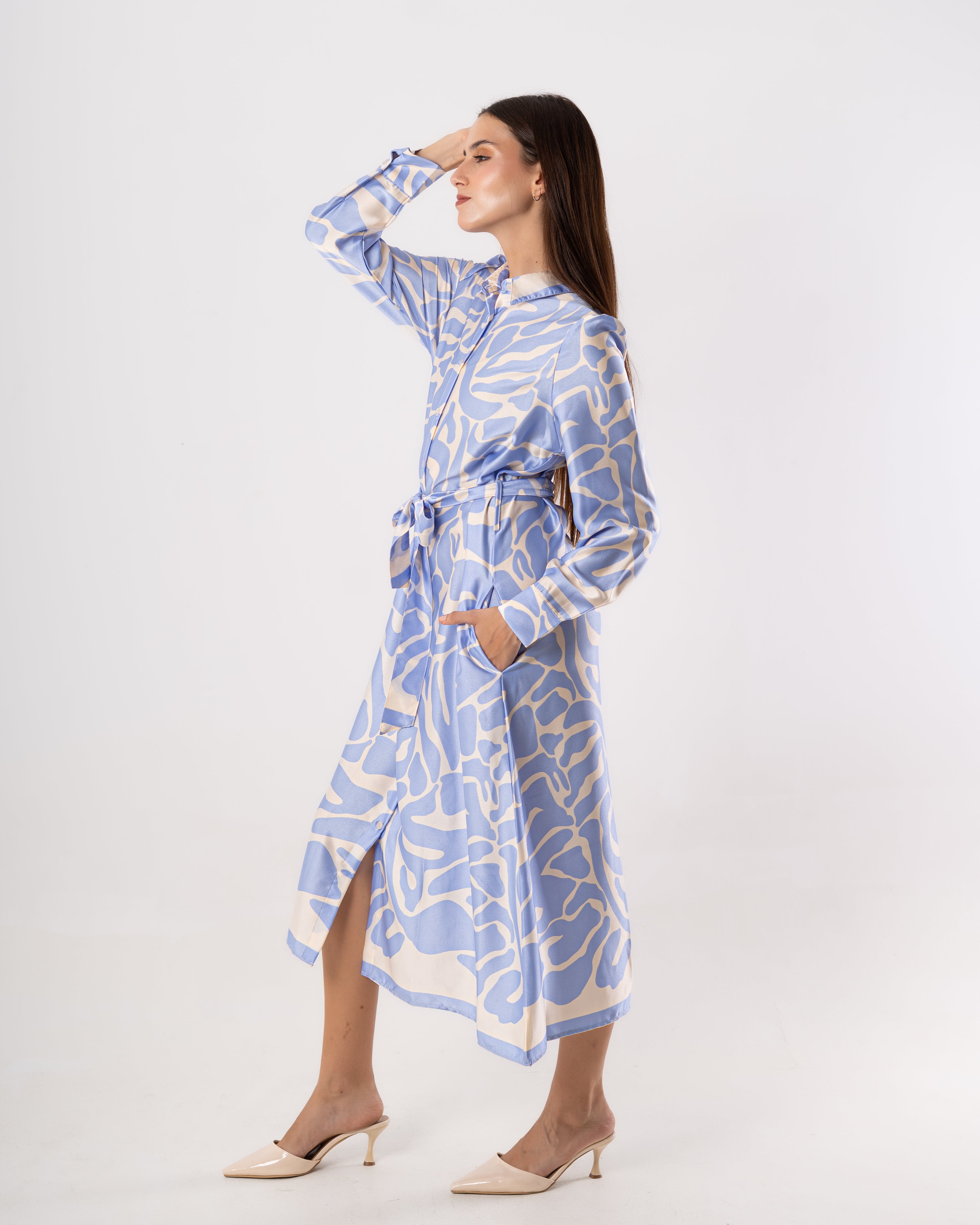 Belted dress - Wave drawing