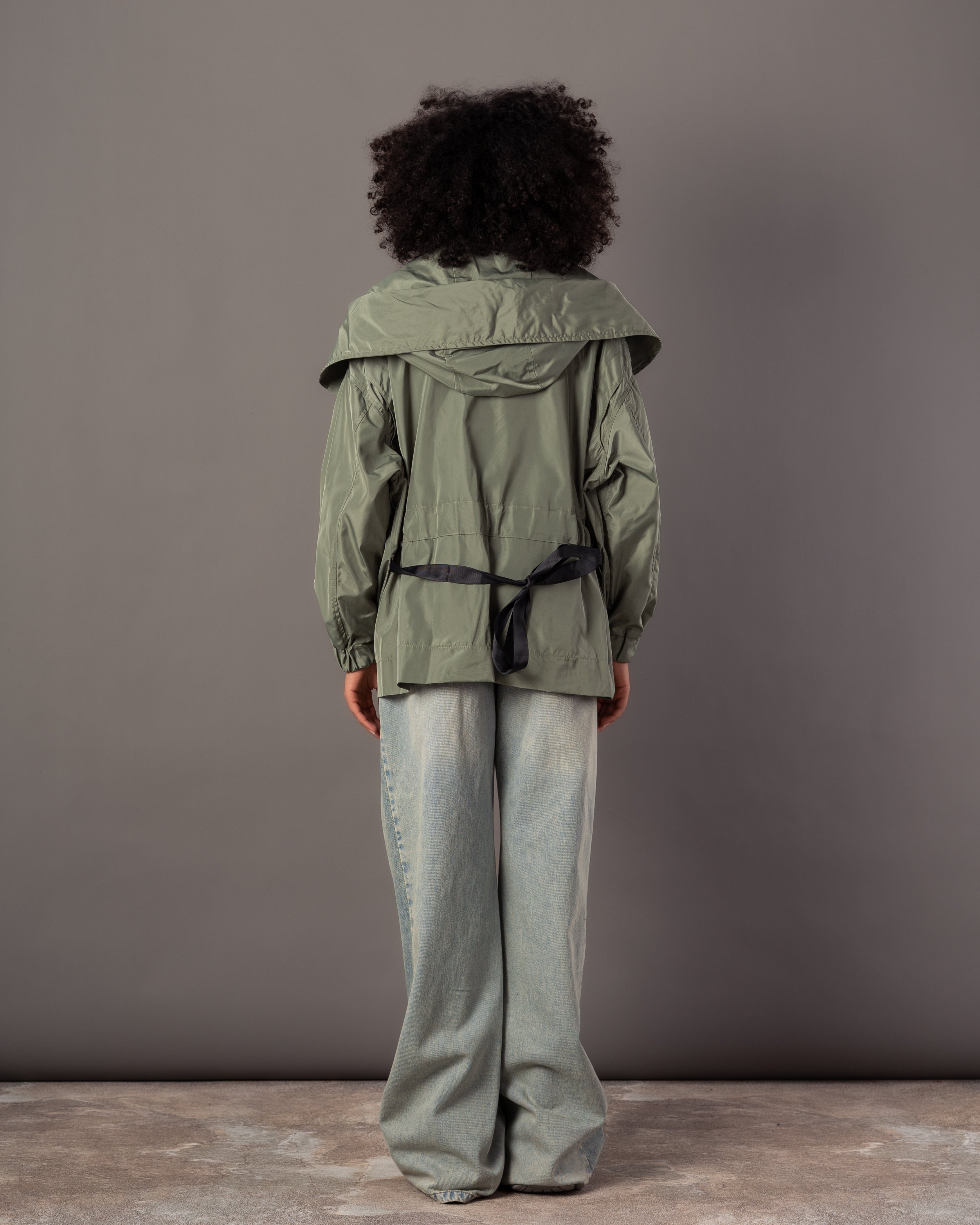 Plain Jacket With Belt – Hooded (Zipper & Capsule Buttons)